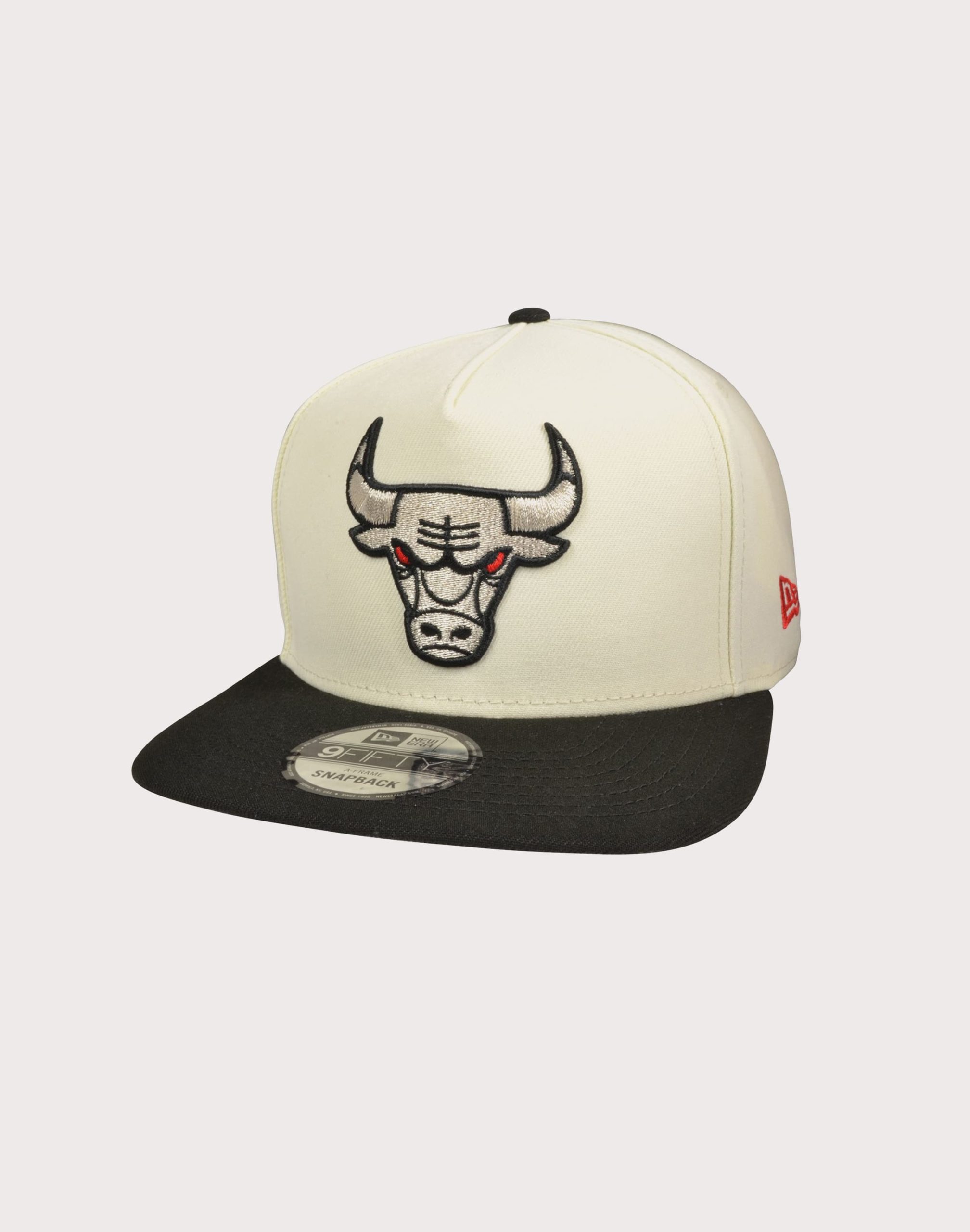 New Era NBA Chicago Bulls 9FIFTY A-Frame Chrome Logo Snapback Hat