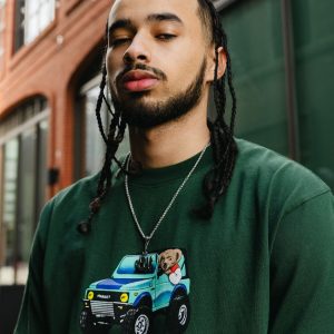 Market 4x4 Bear Tee