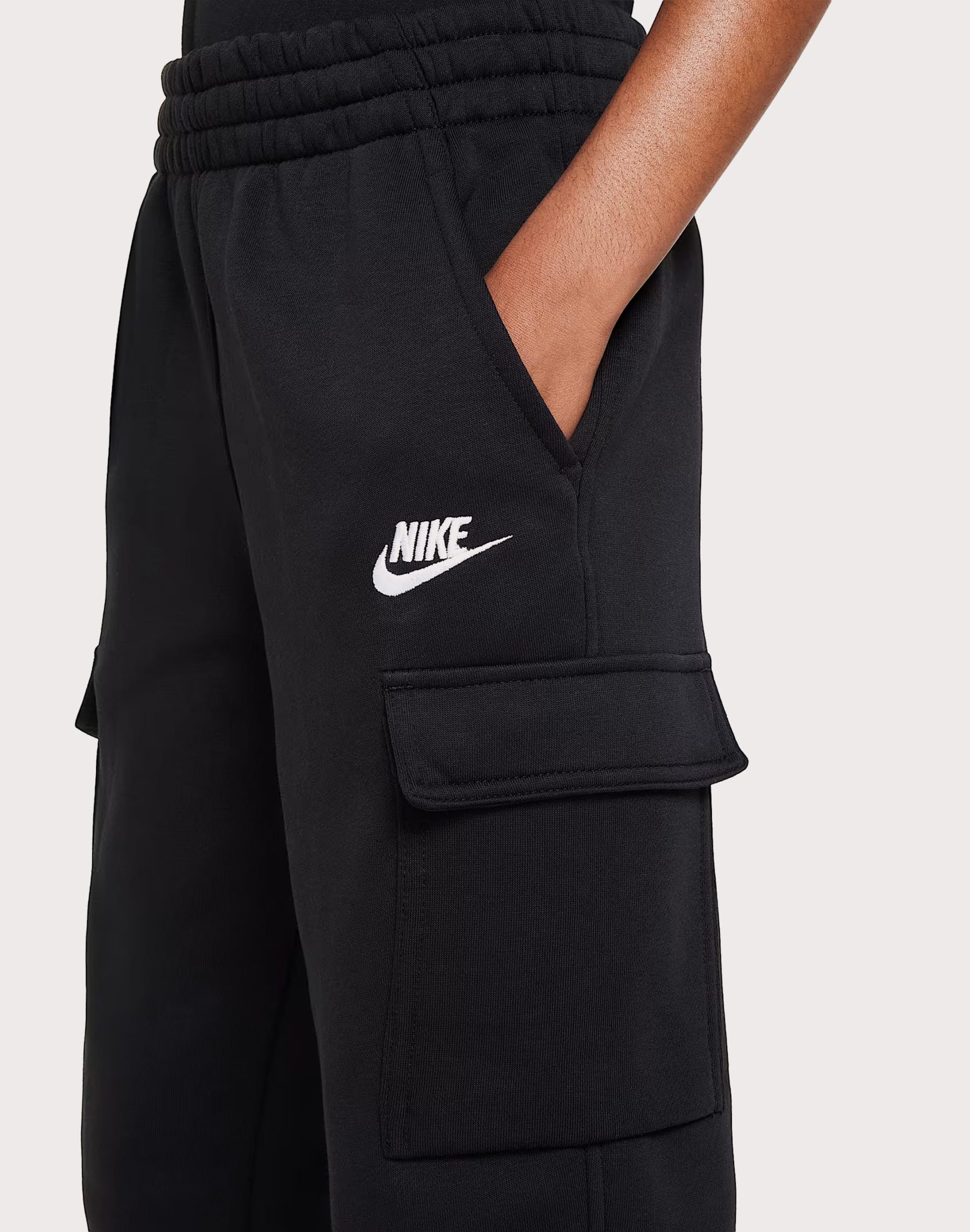Nike Club Fleece Cargo Pants Grade-School - Image 3
