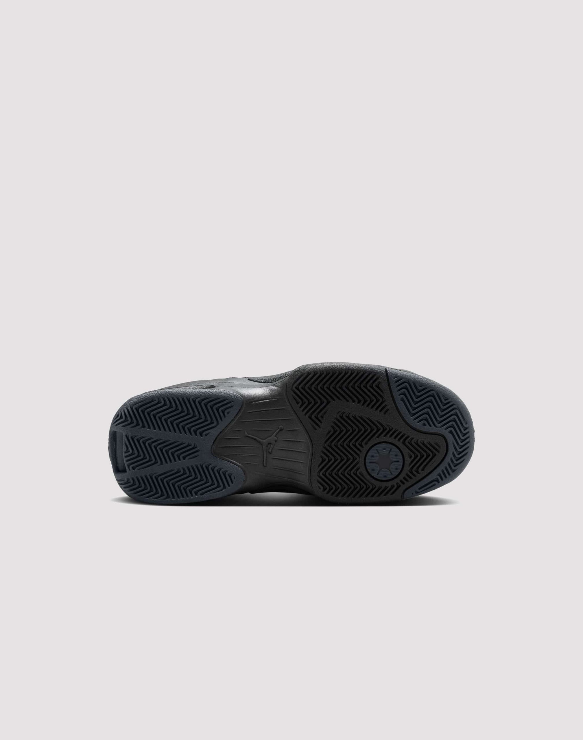 Jordan Max Aura 6 Grade School Boys' Black/Anthracite - Image 3