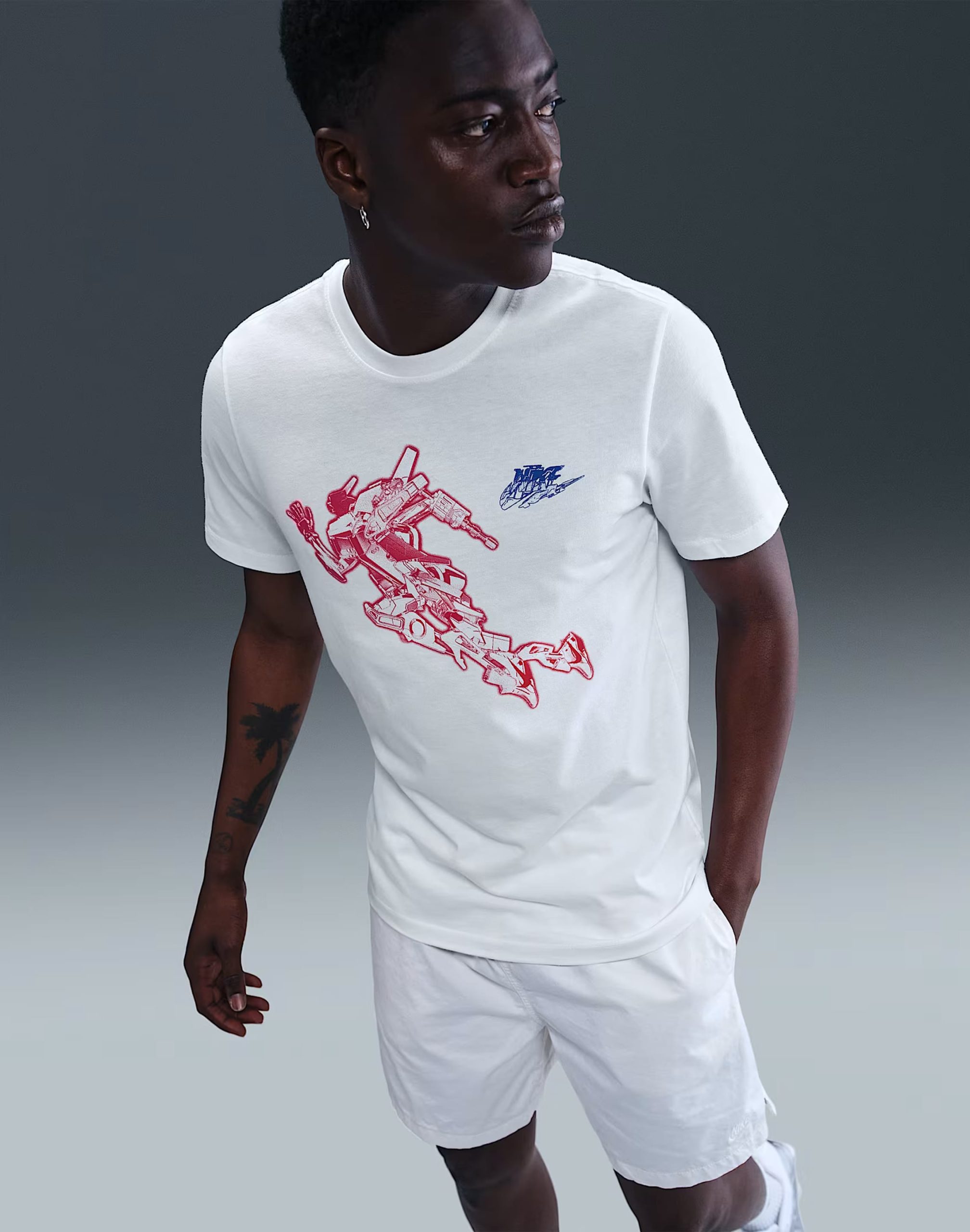 Nike Sportswear Tee - Image 3