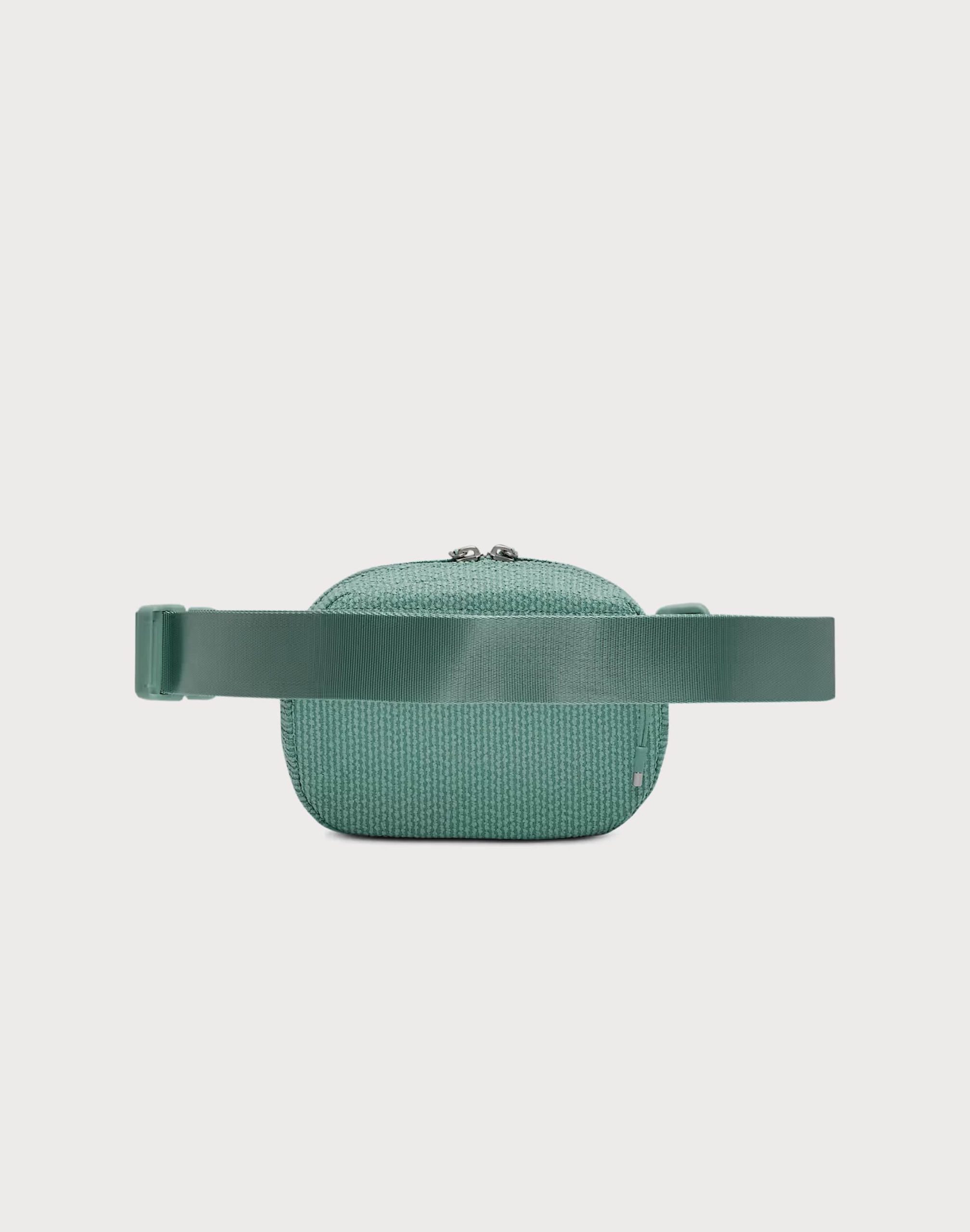Nike Aura Crossbody Bag - Image 3