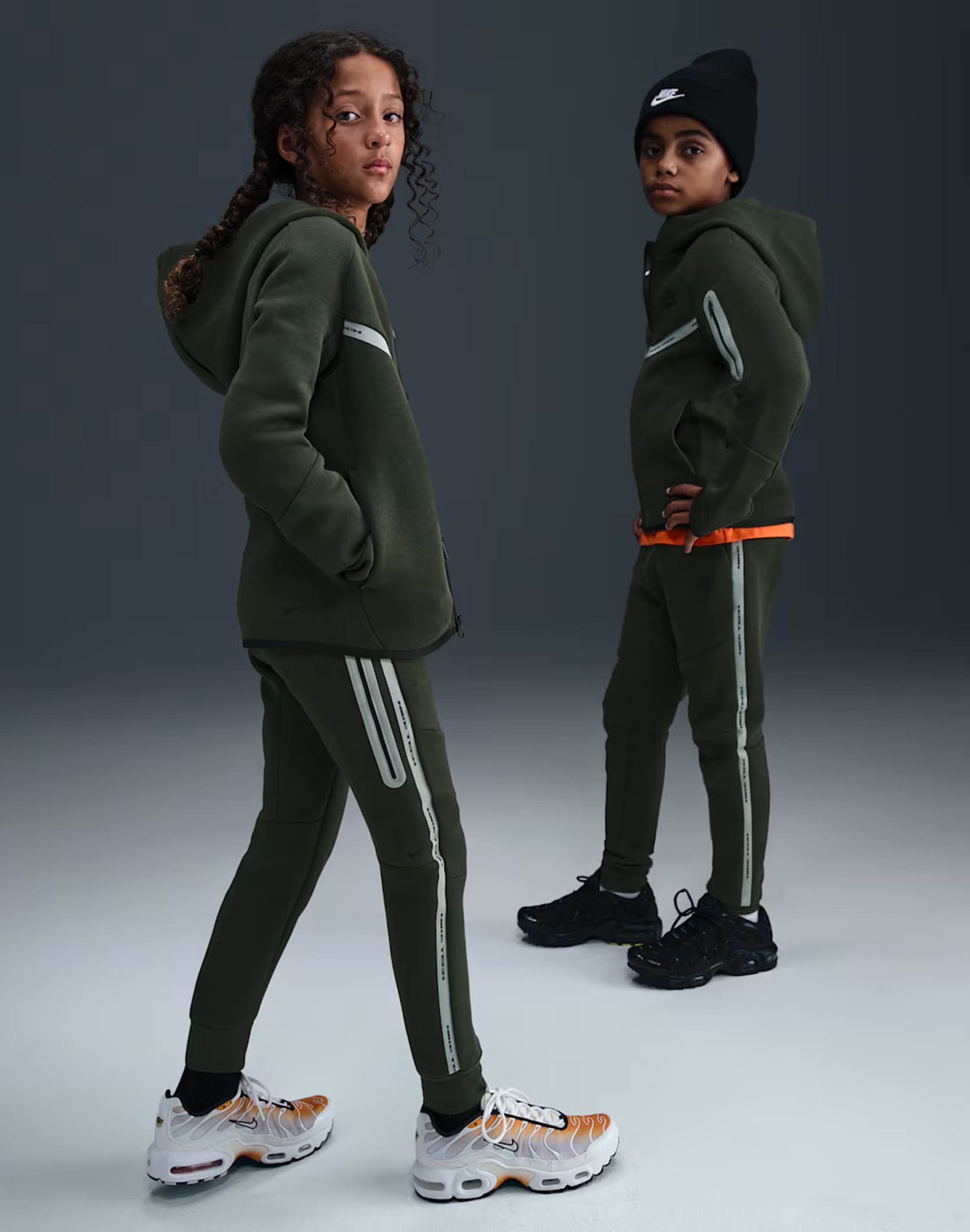 Nike Reflective Tech Fleece Joggers Grade-School - Image 3