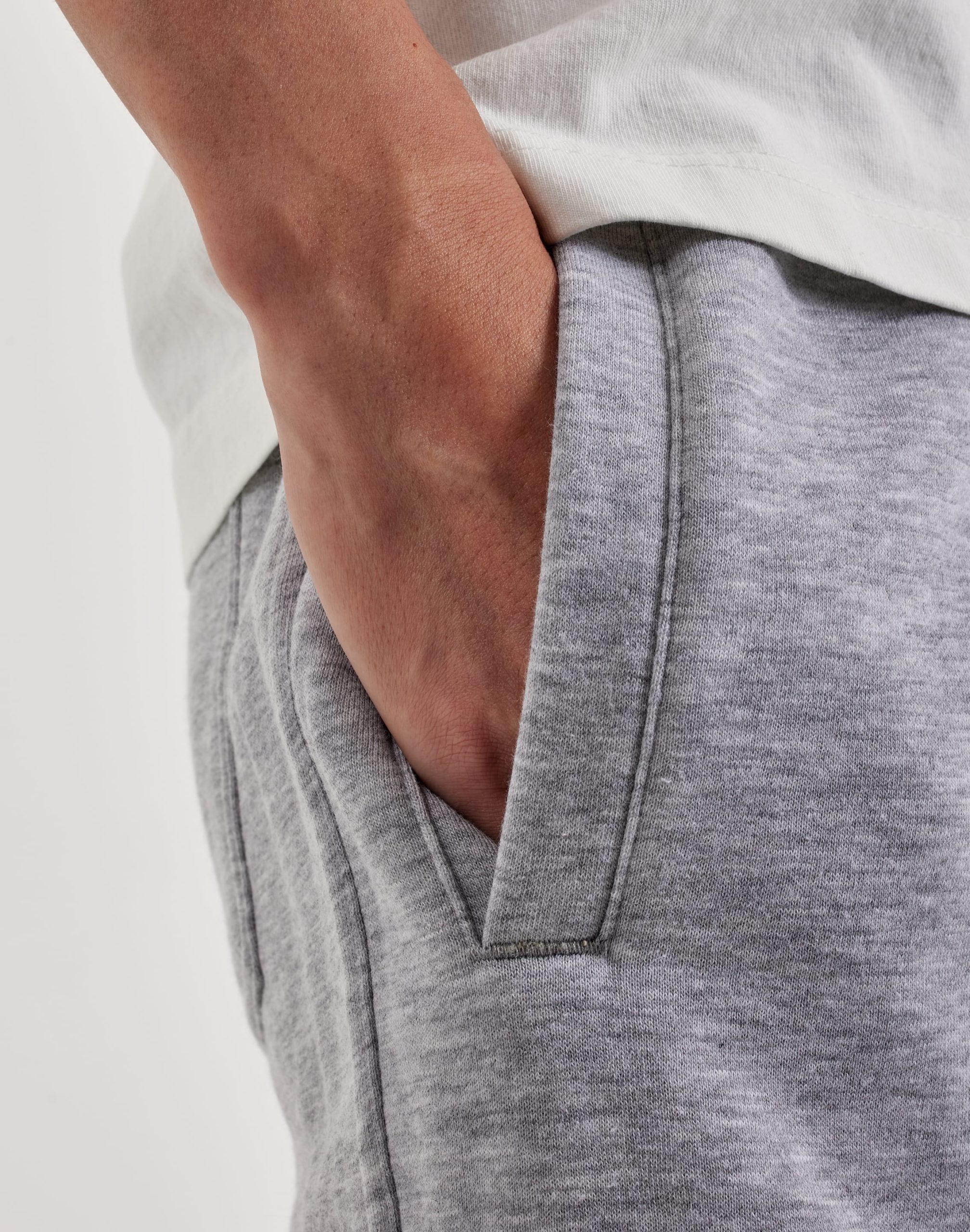 DH Essentials Fleece Pants - Image 3
