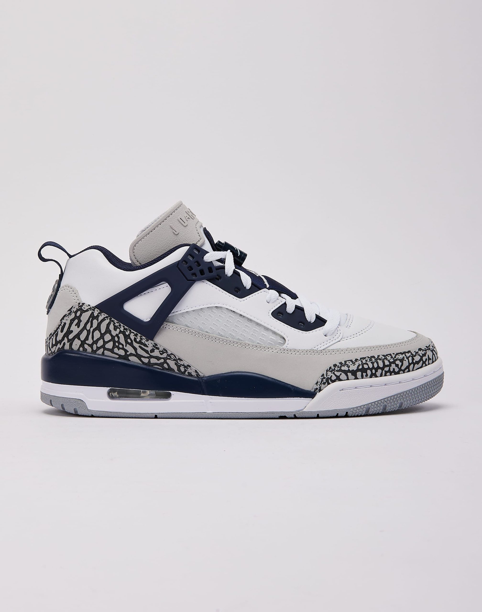 Jordan Spizike Low