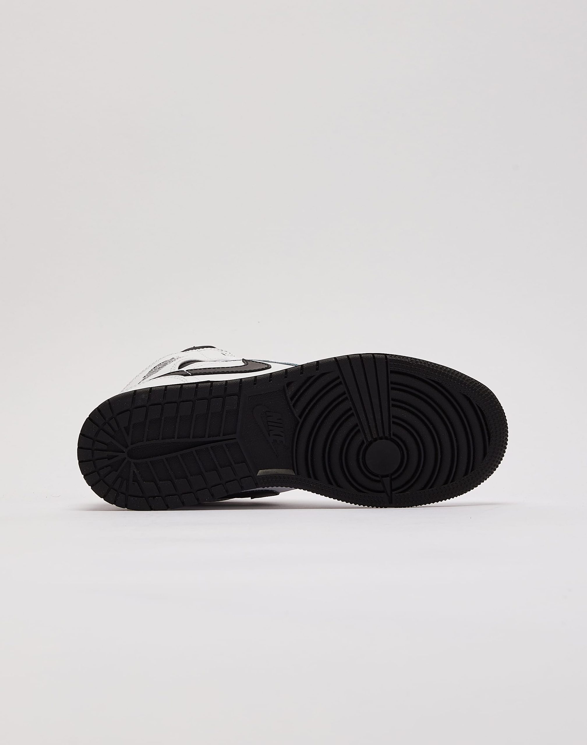 Jordan Air Jordan 1 Mid Grade-School - Image 4