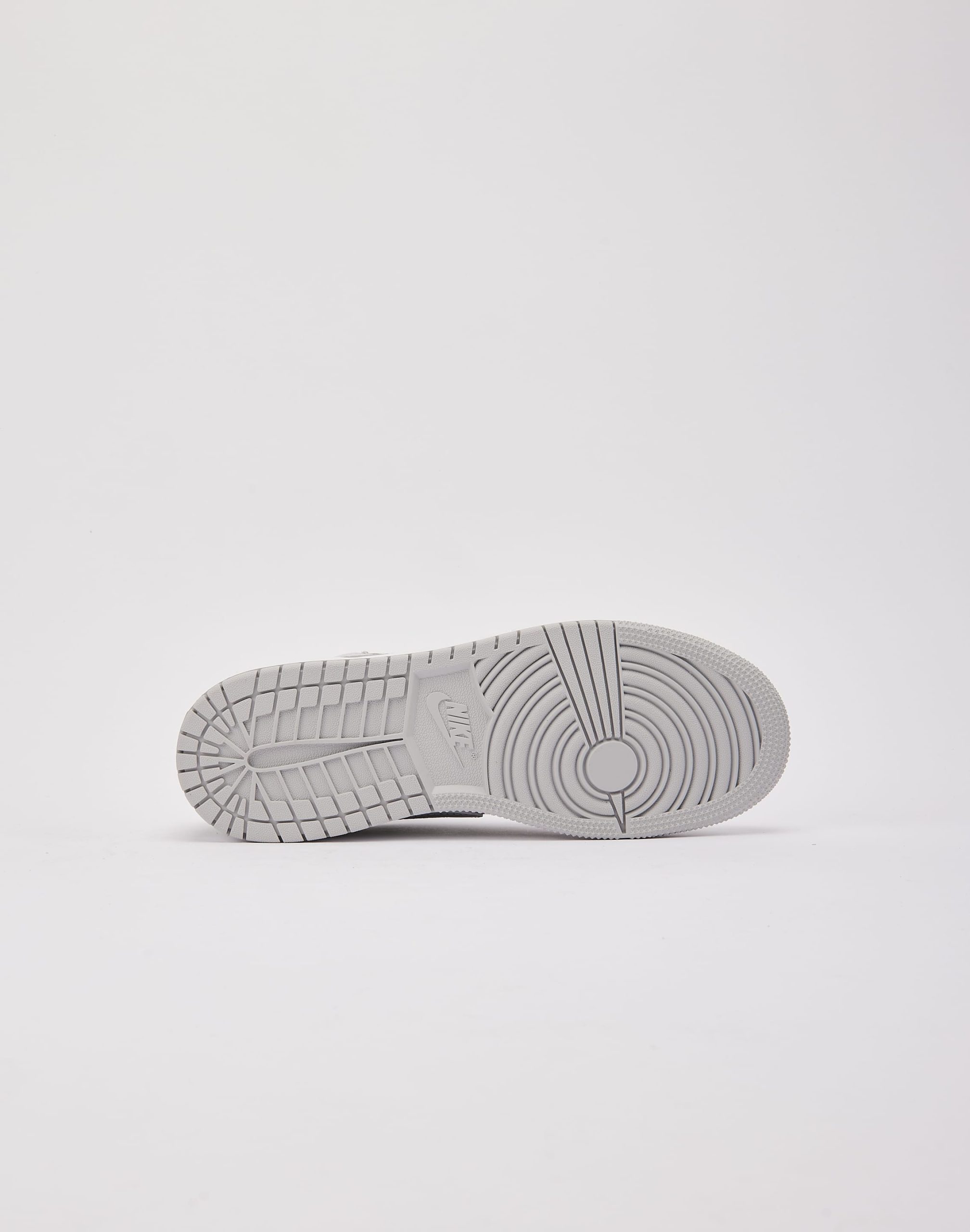 Jordan Air Jordan 1 Retro Low OG 'Metallic Silver' Grade-School - Image 4