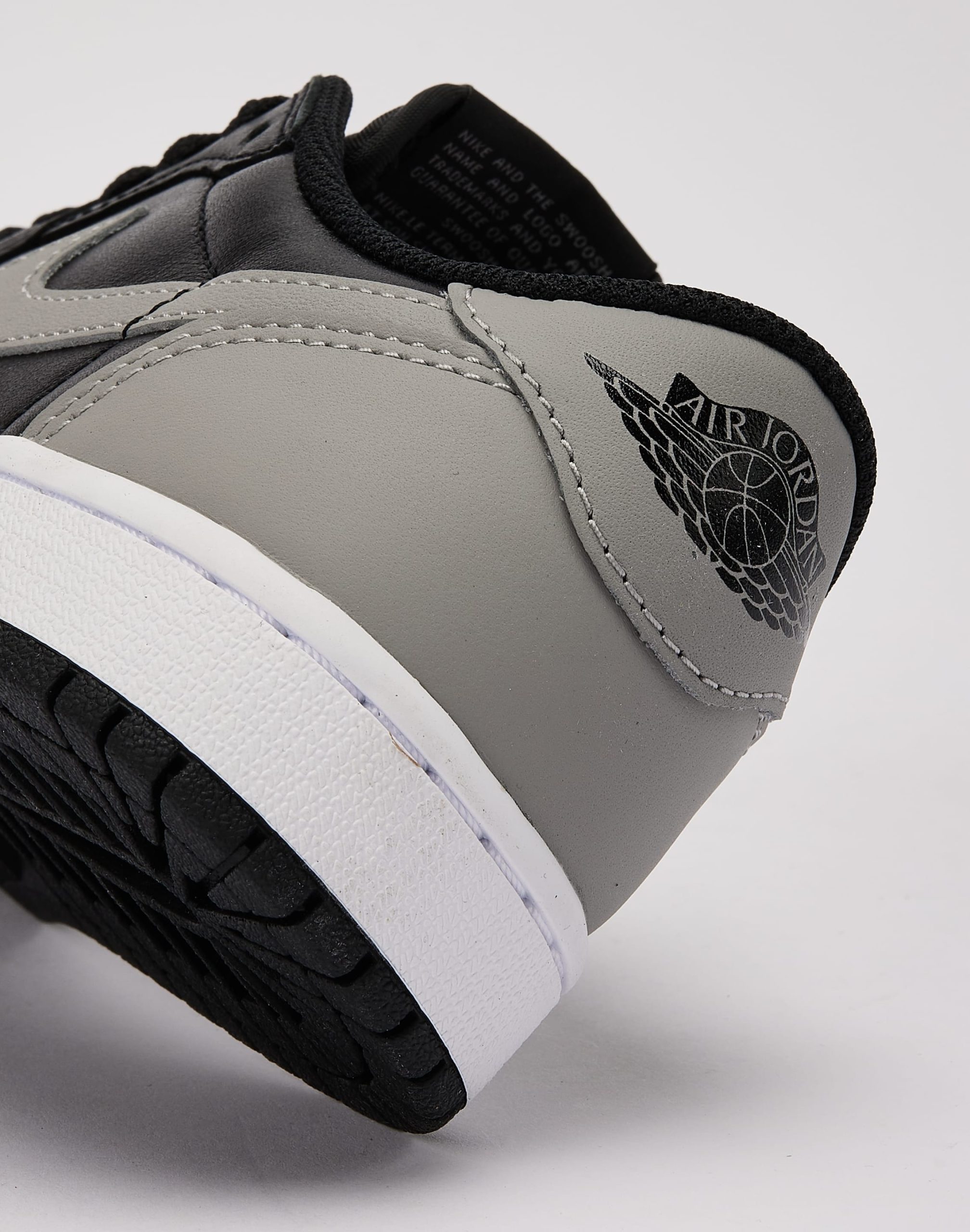 Jordan Air Jordan 1 Retro Low OG 'Shadow' Grade-School - Image 5
