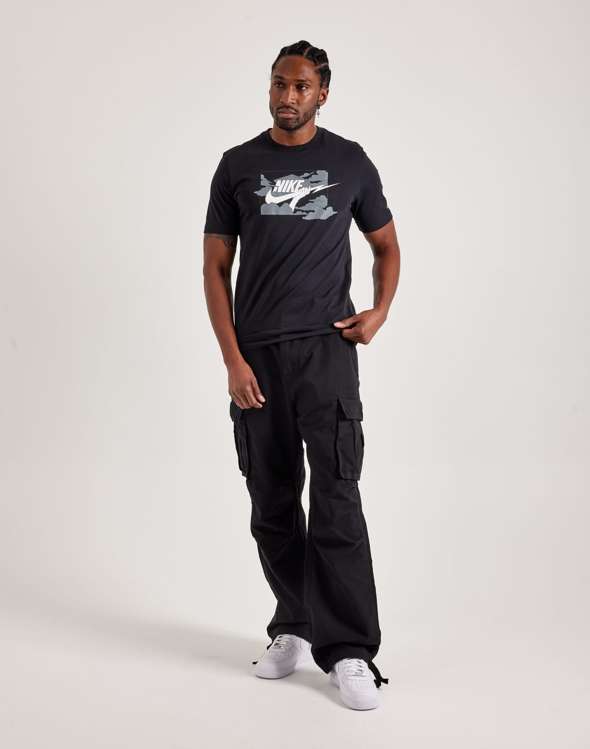 MNML Ultra Baggy Vintage Cargo Pants - Image 4