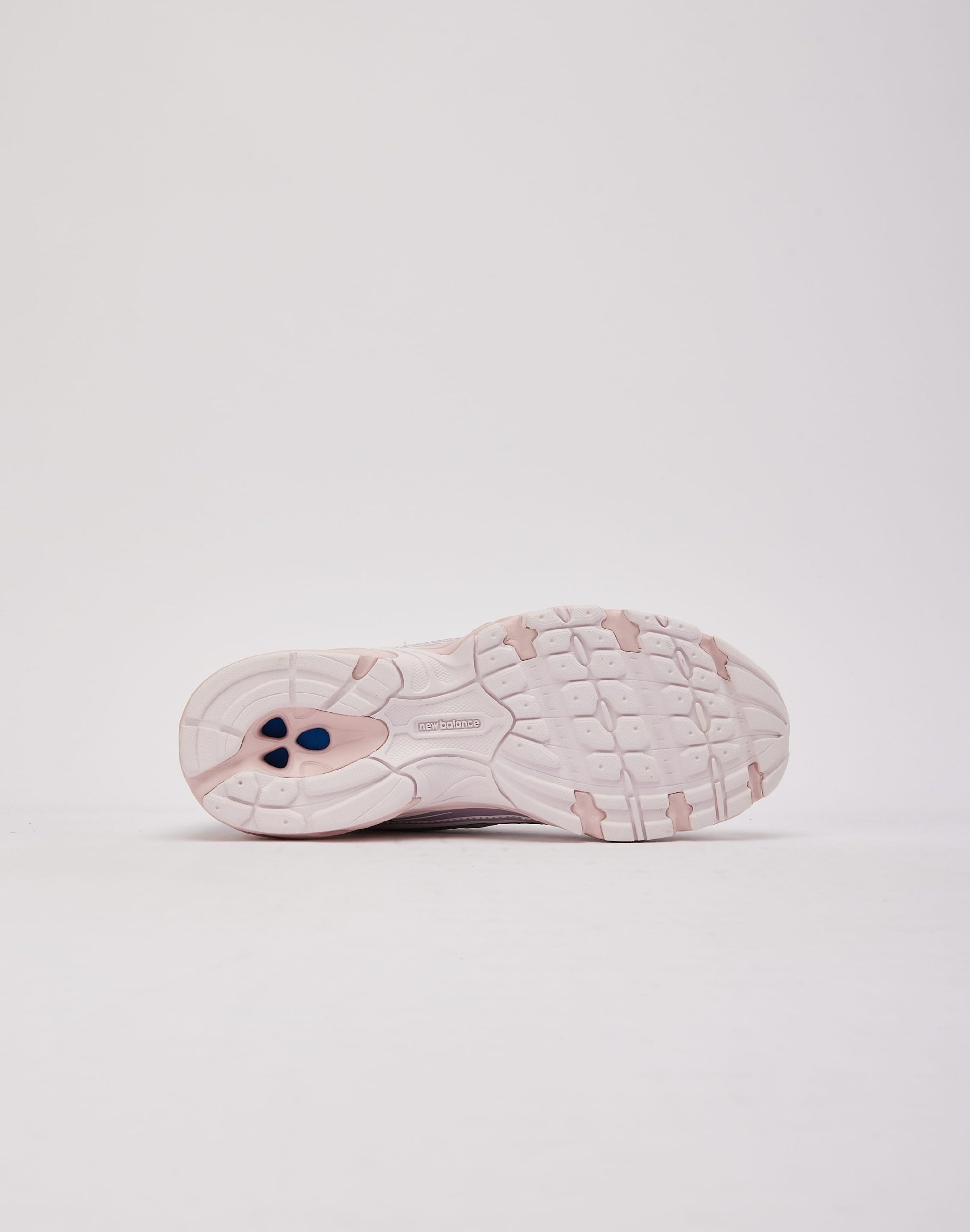 New Balance 740 Grade-School - Image 4