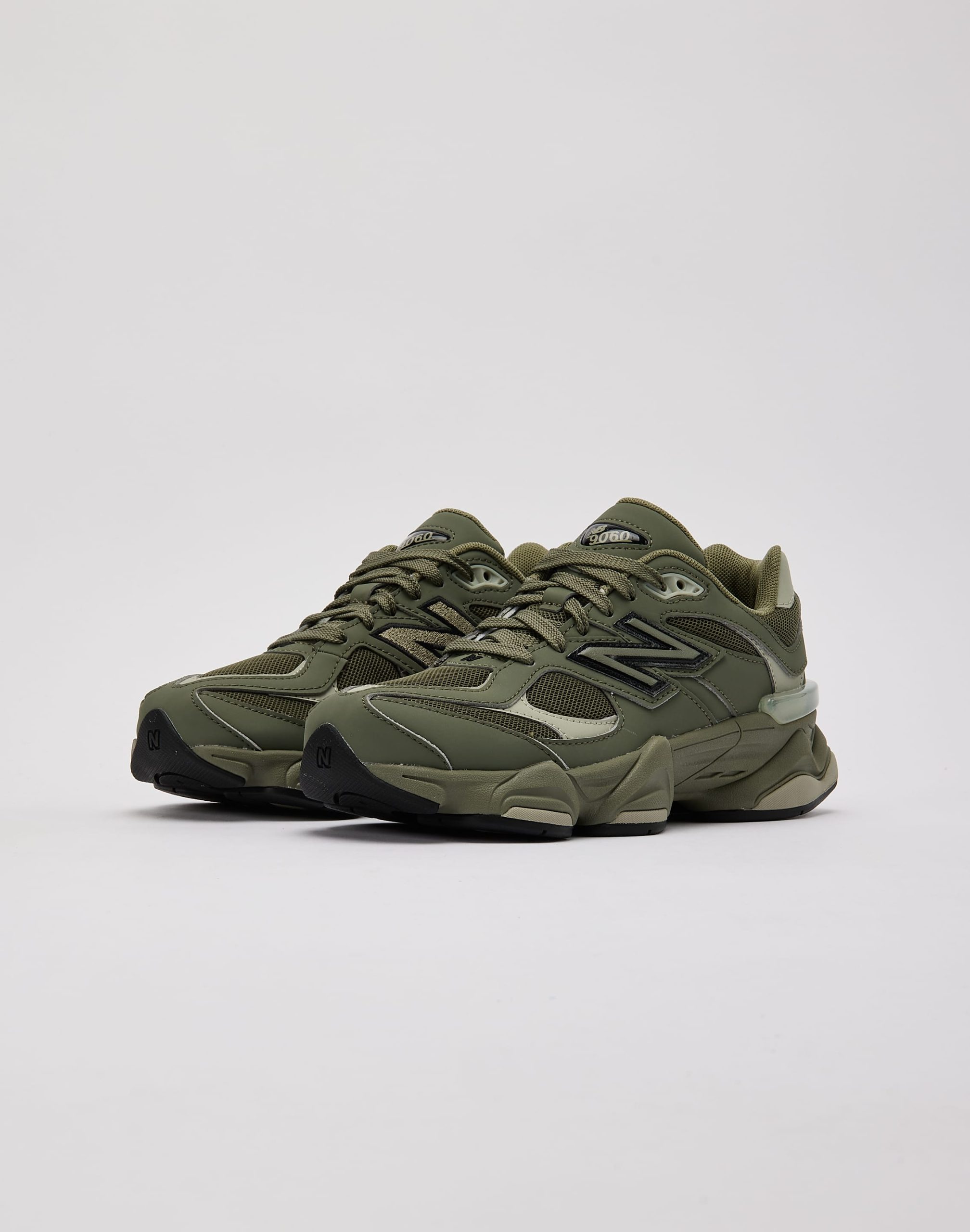 New Balance 9060 Grade-School - Image 2