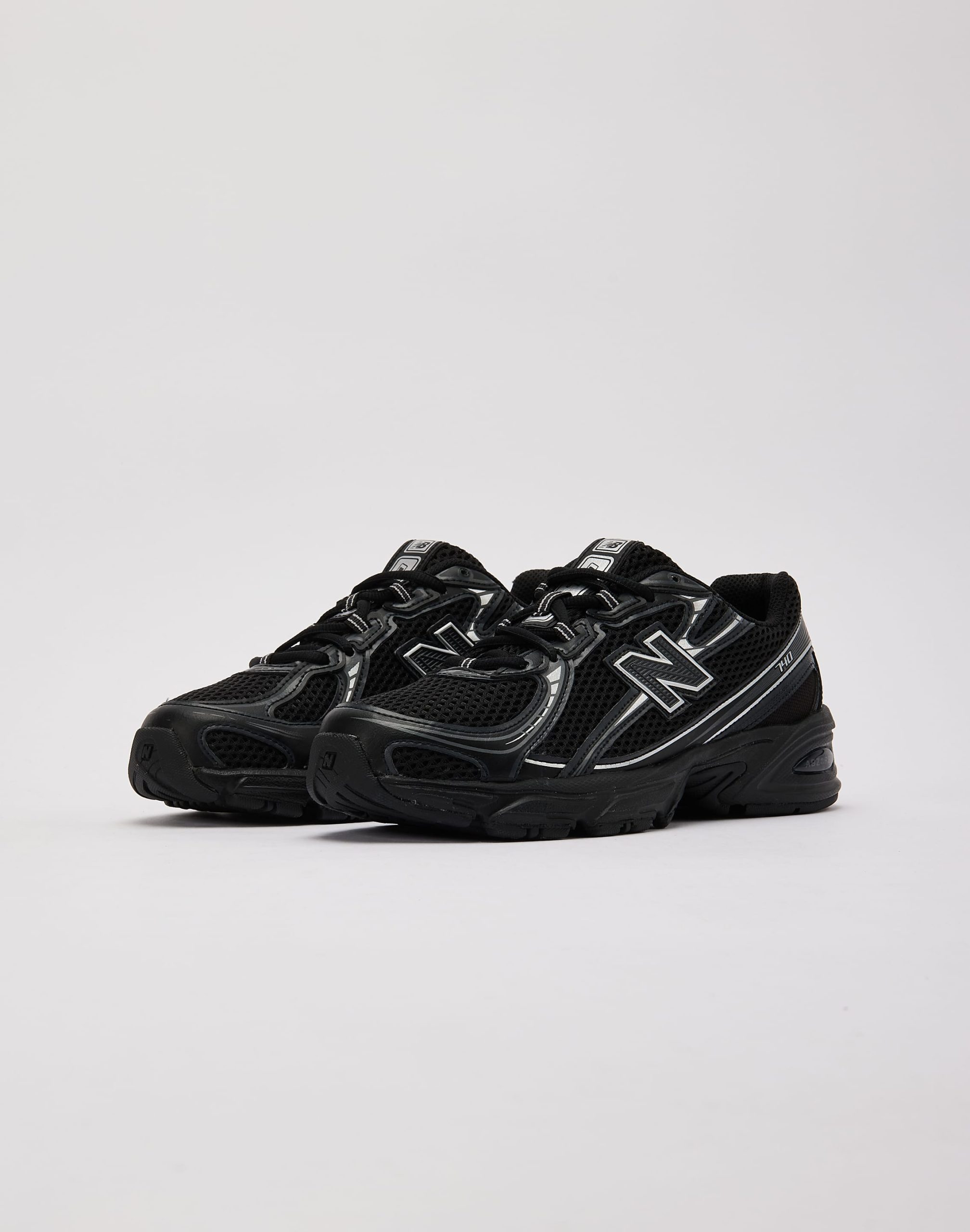 New Balance 740 Grade-School - Image 2