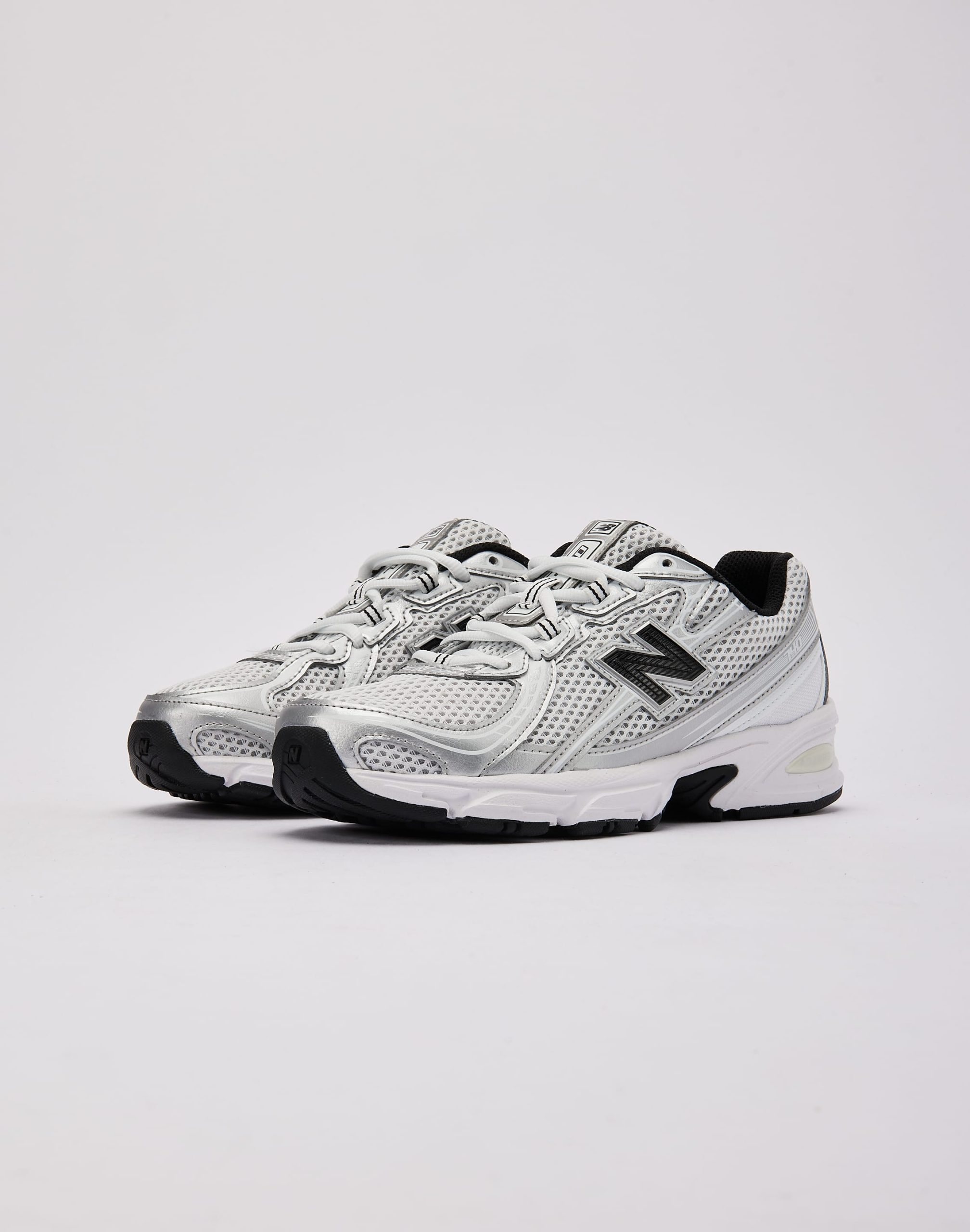 New Balance 740 Grade-School - Image 2