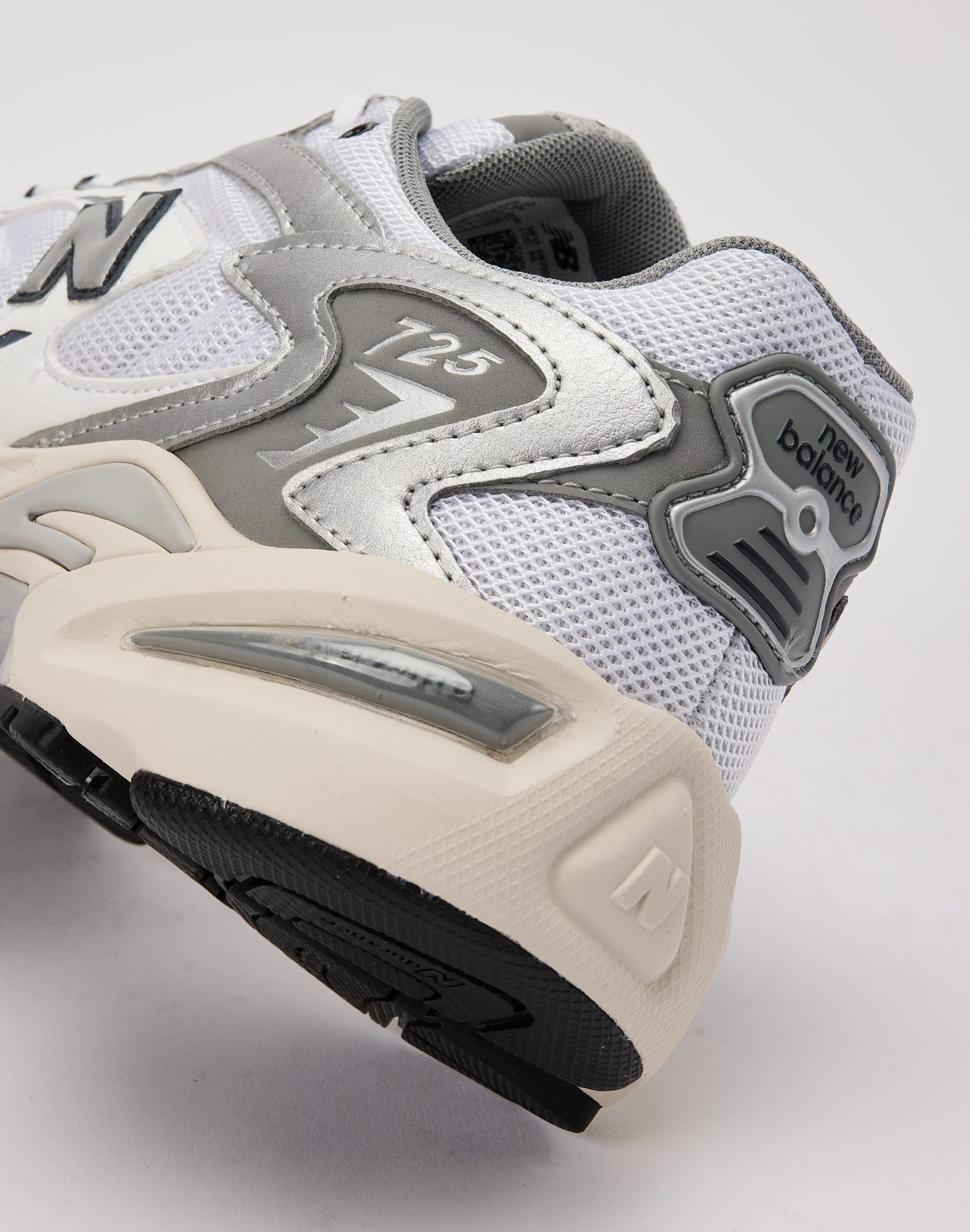 New Balance 725v1 - Image 5