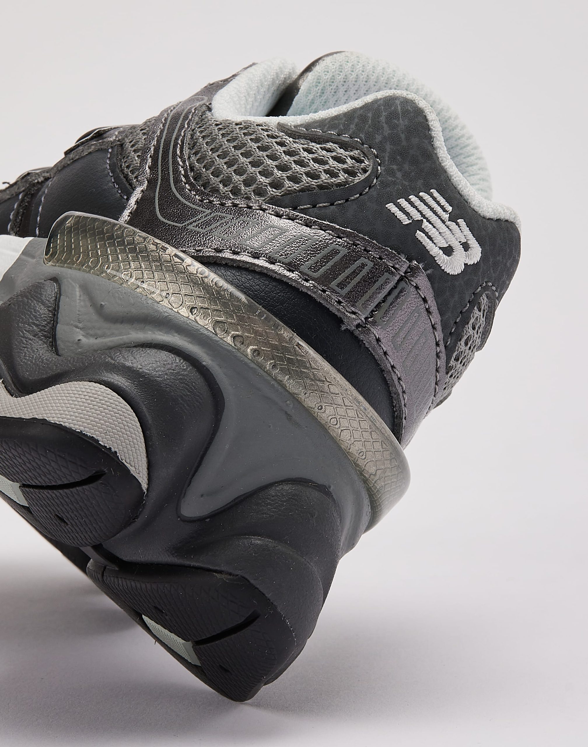 New Balance 9060 Pre-School - Image 5