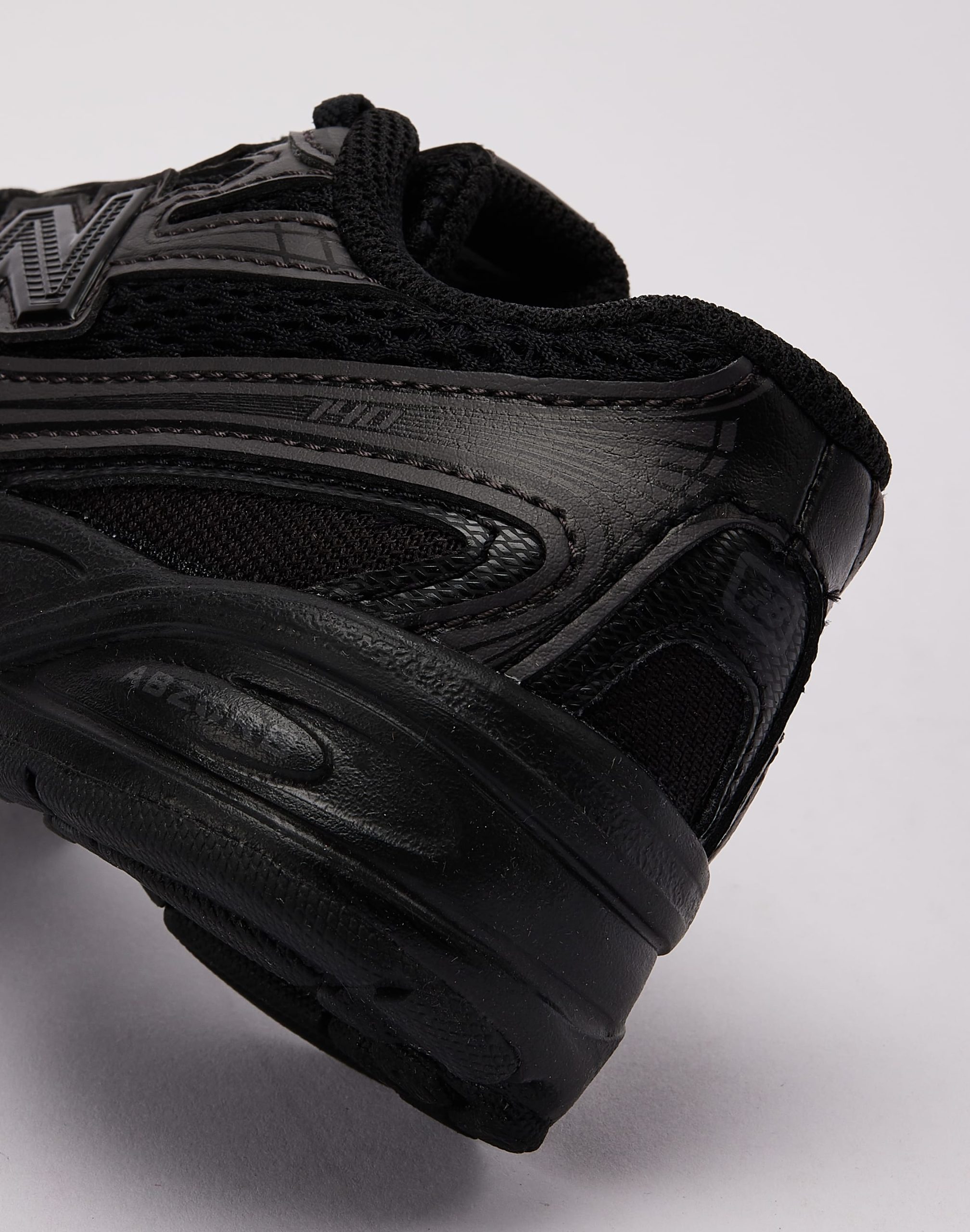 New Balance 740 Pre-School - Image 5
