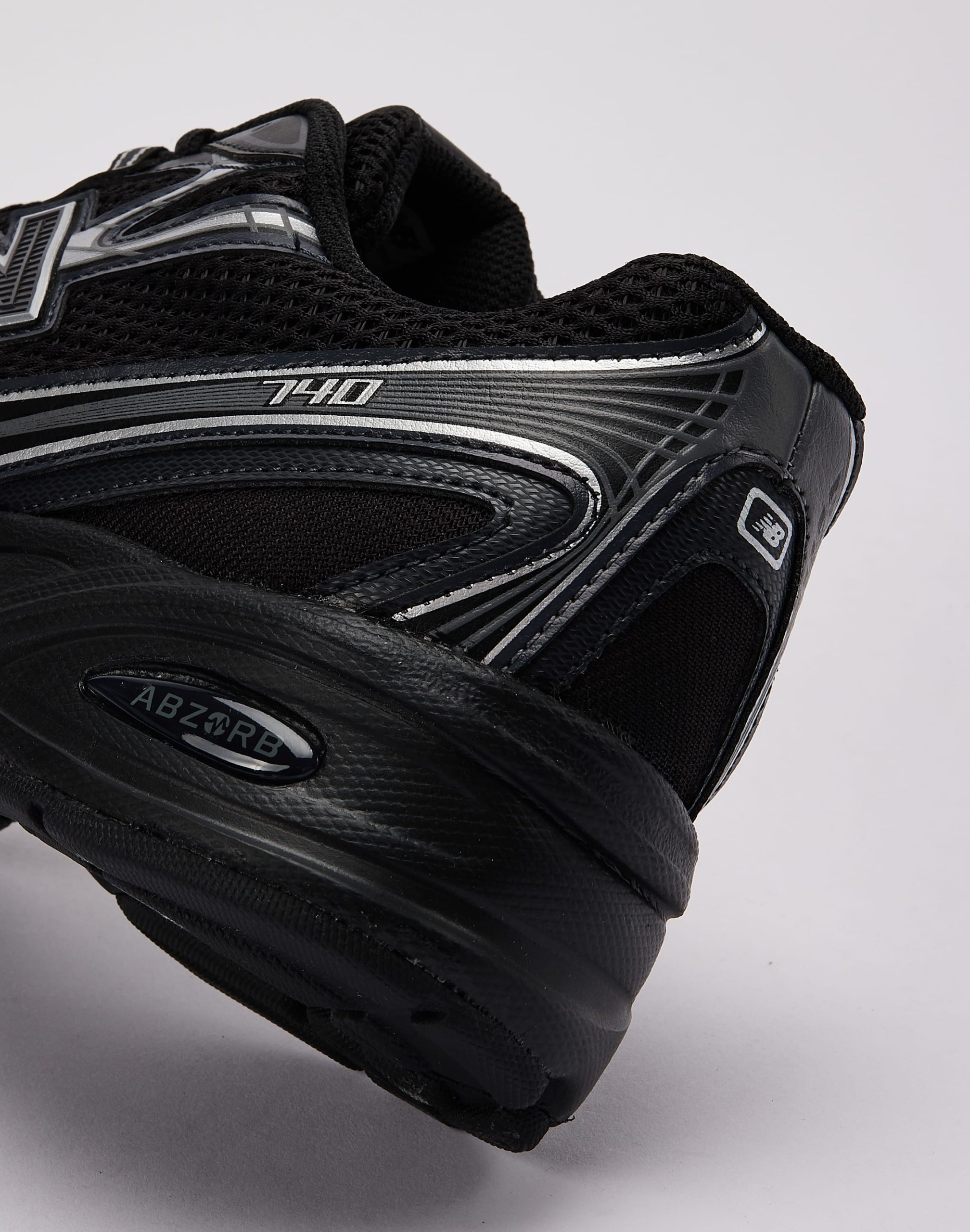 New Balance 740 - Image 5