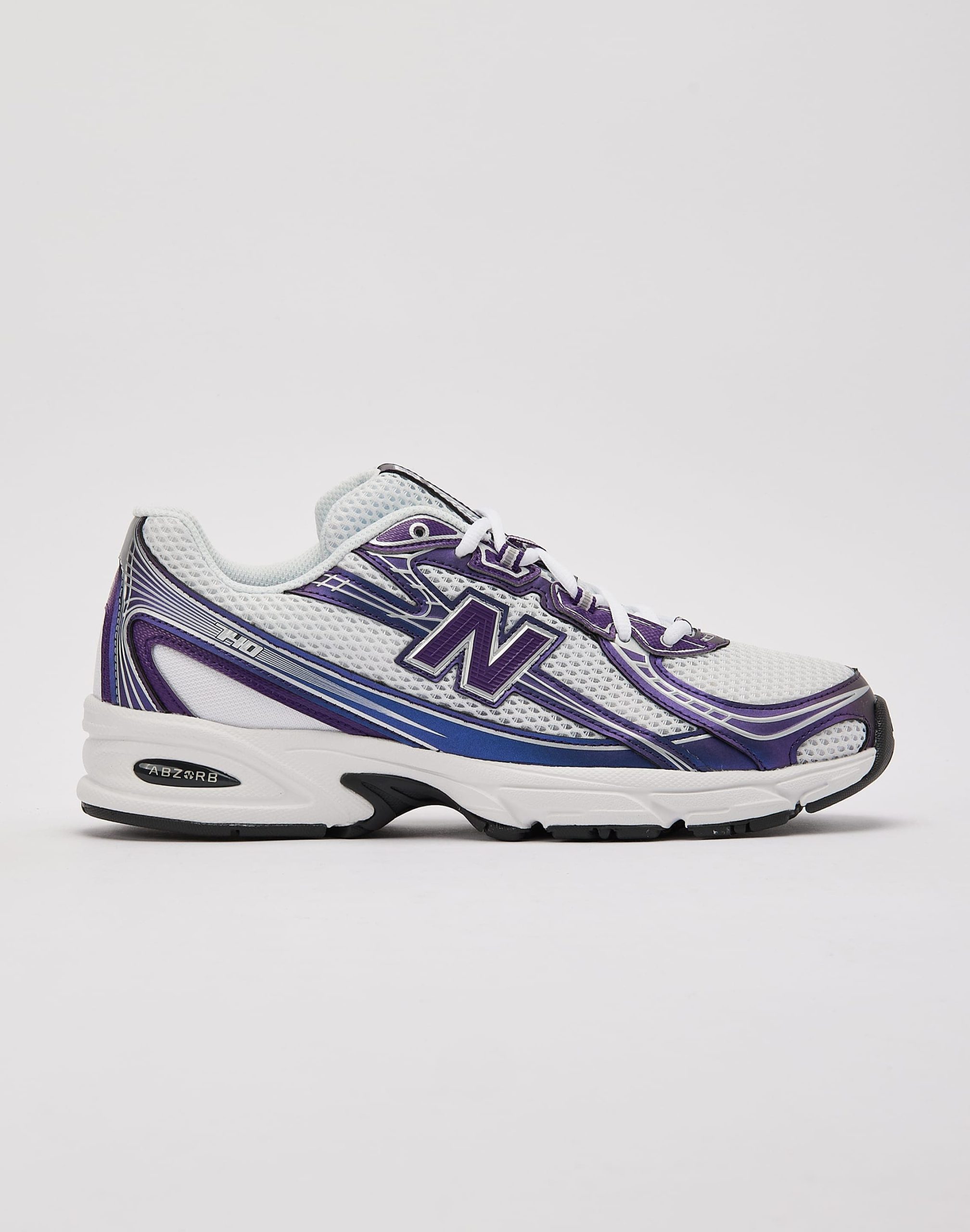 New Balance 740