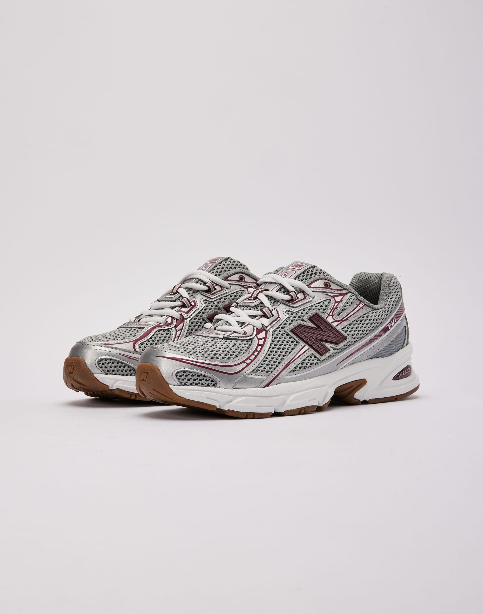 New Balance 740 - Image 2