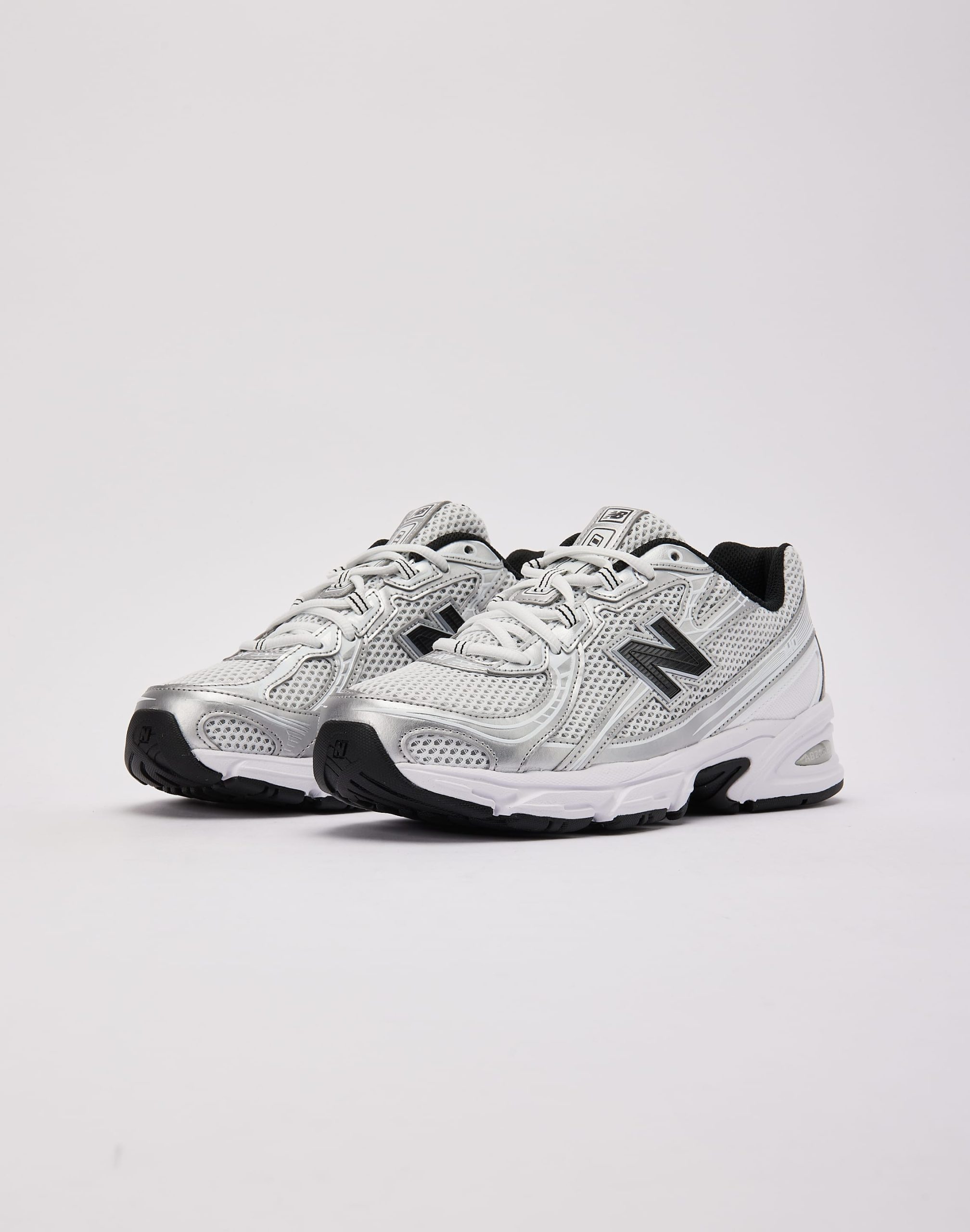 New Balance 740 - Image 2