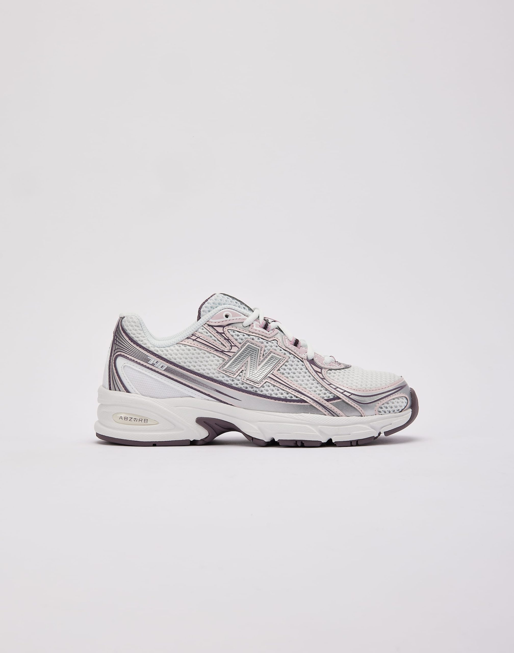New Balance 740