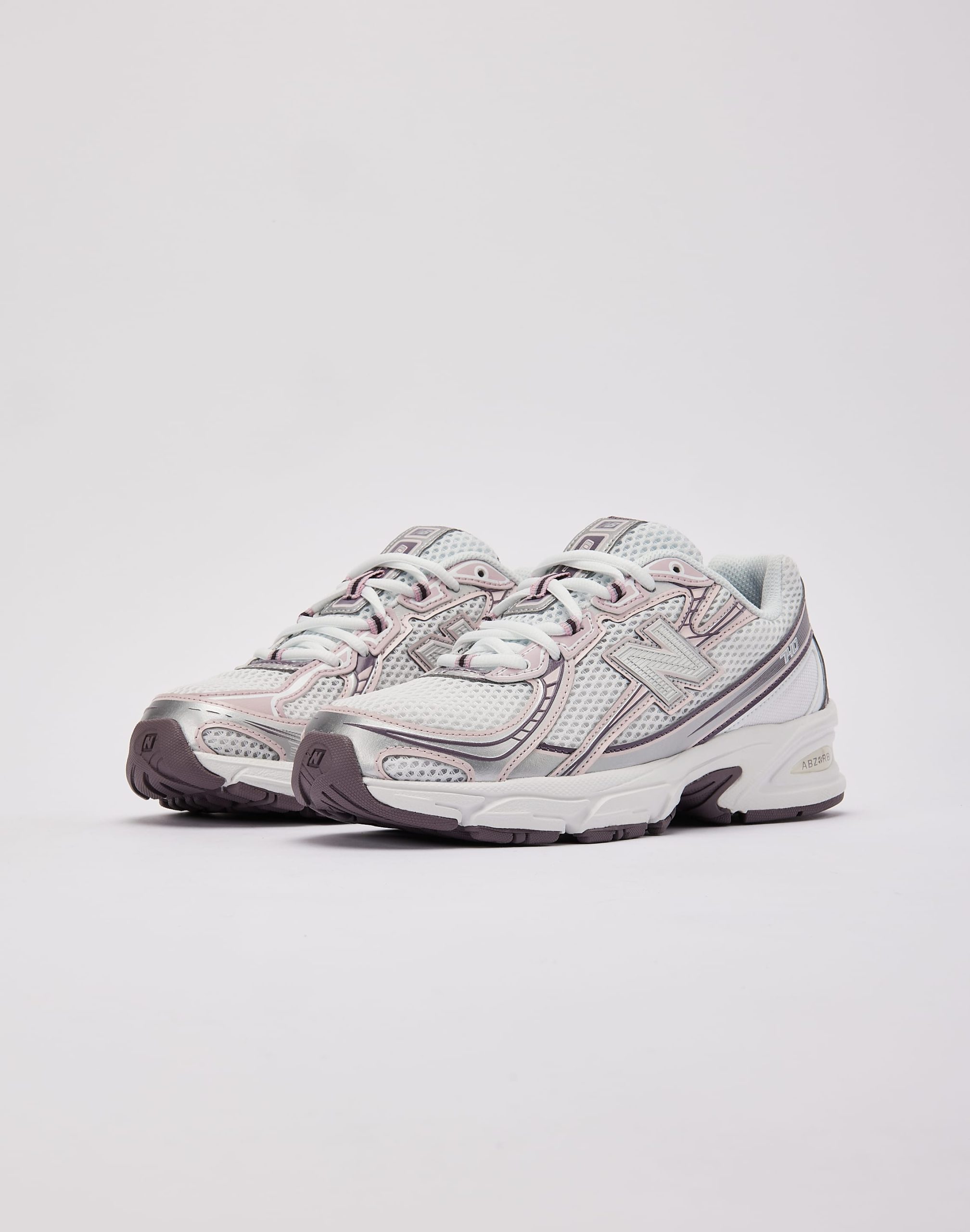 New Balance 740 - Image 2