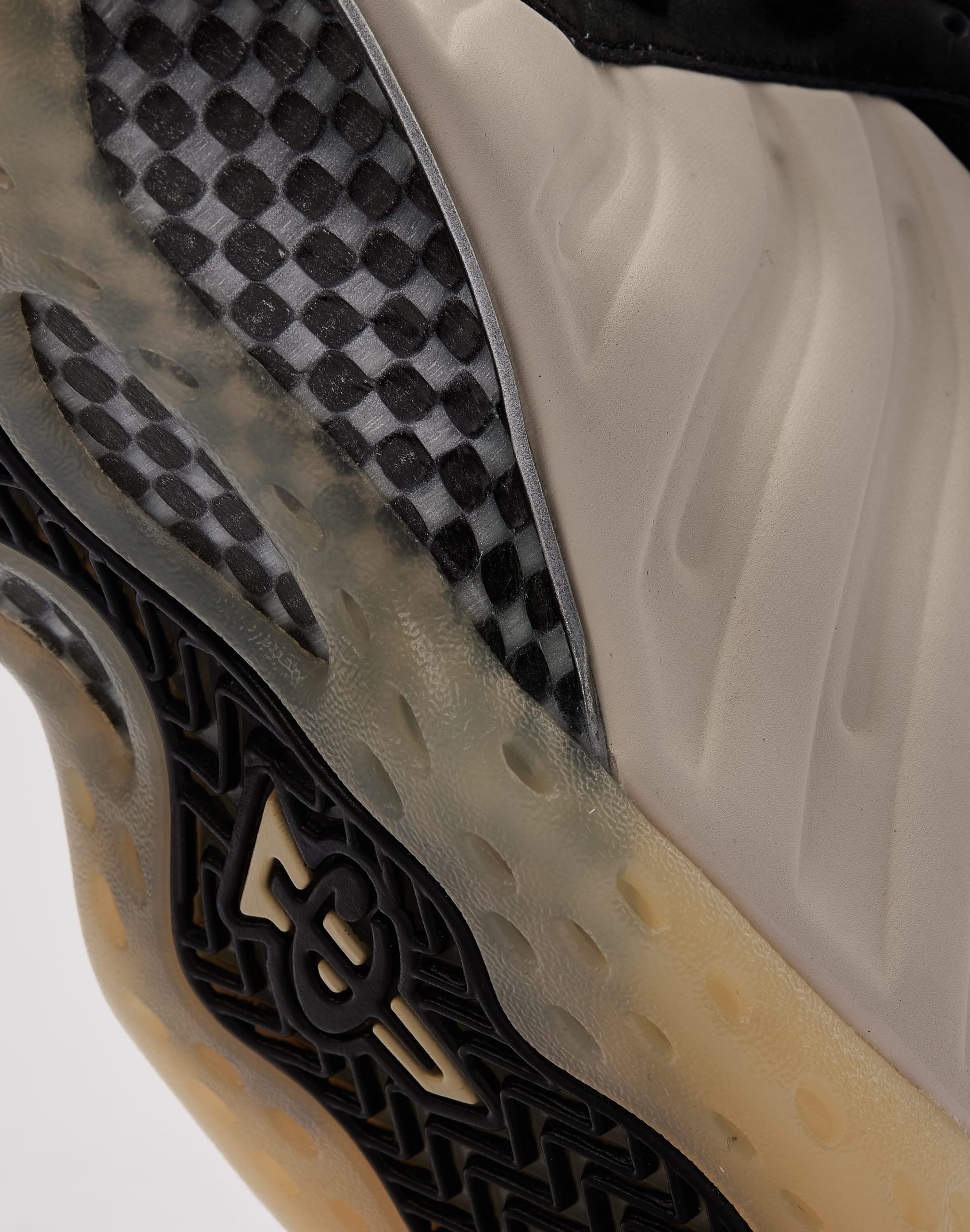 Nike Air Foamposite One 'Light Orewood Brown' - Image 5