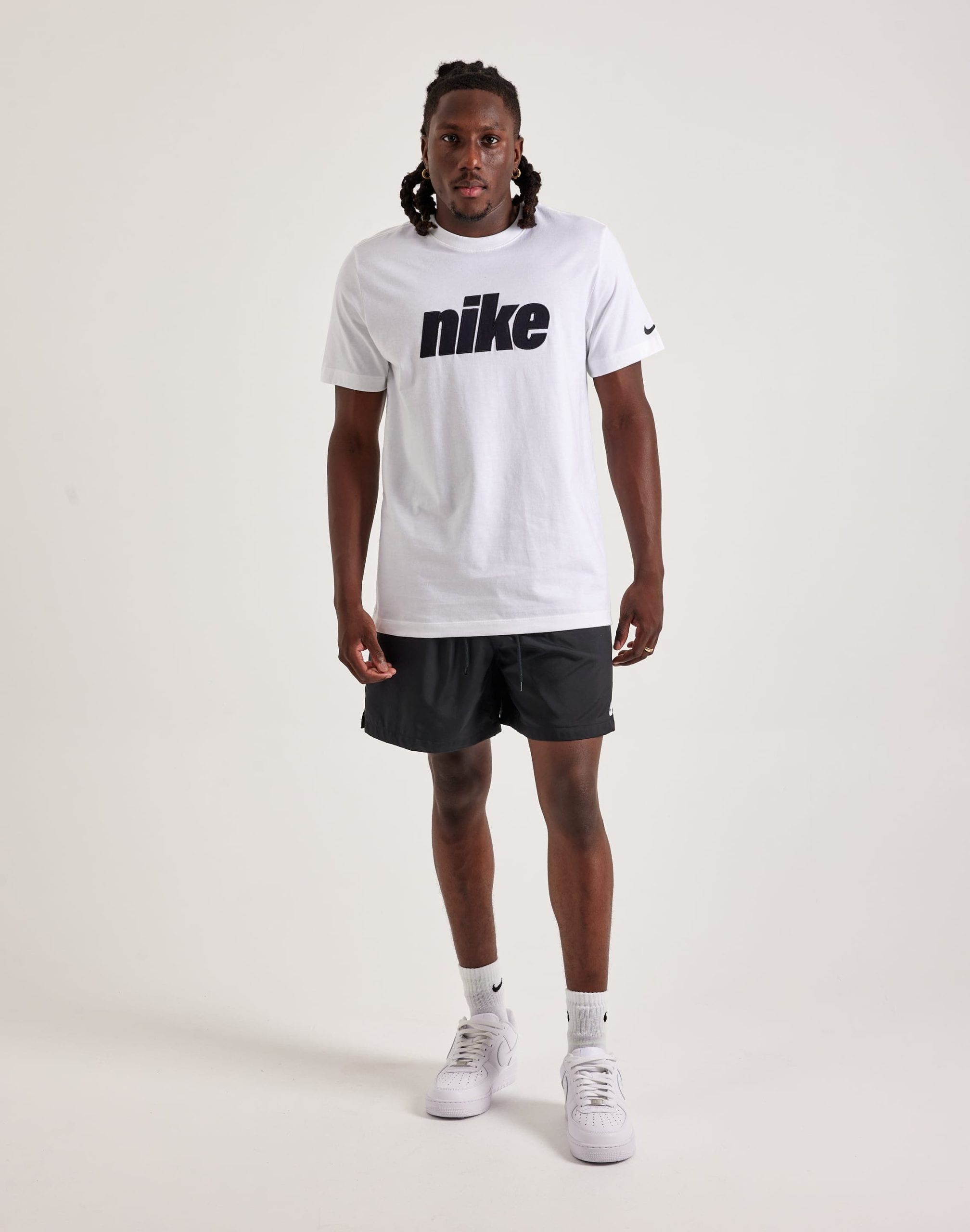 Nike Embroidered Logo Tee - Image 4