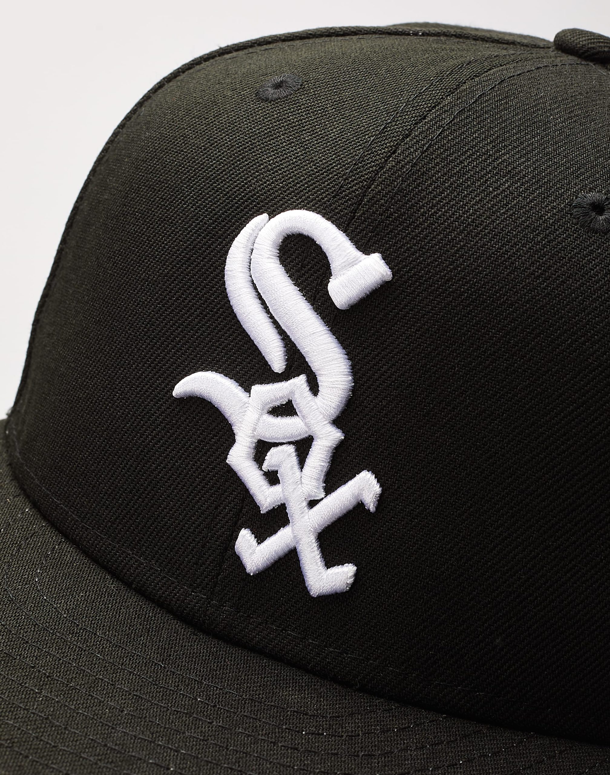 New Era MLB Chicago White Sox 59Fifty Fitted Hat - Image 4
