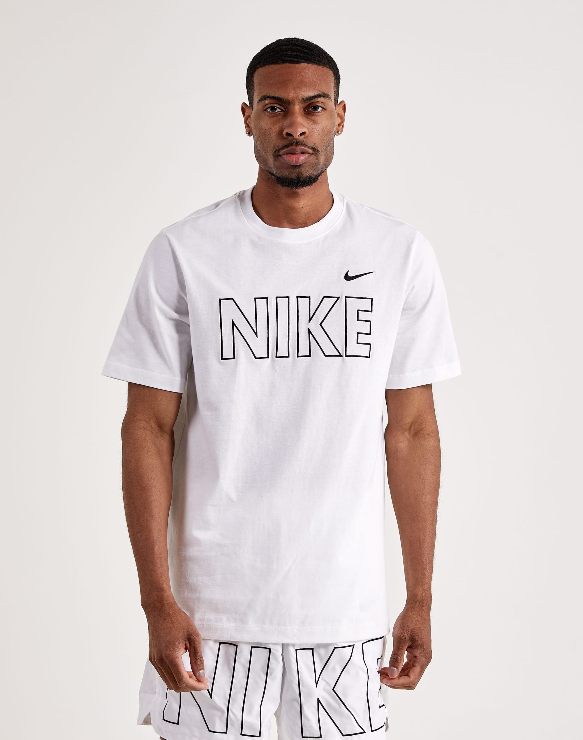 Nike Sportswear Tee