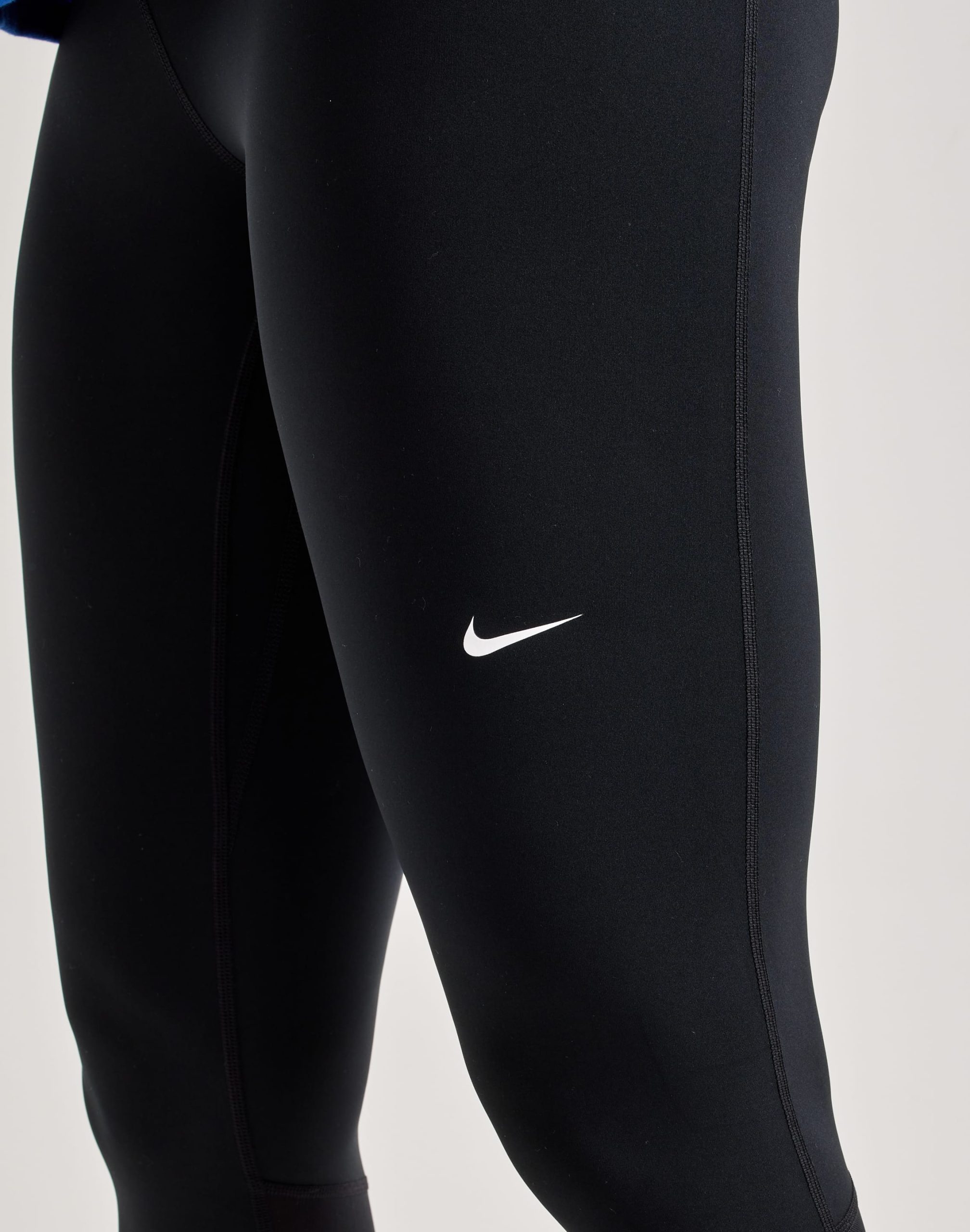 Nike Pro Mid-Rise Mesh-Paneled Leggings - Image 3