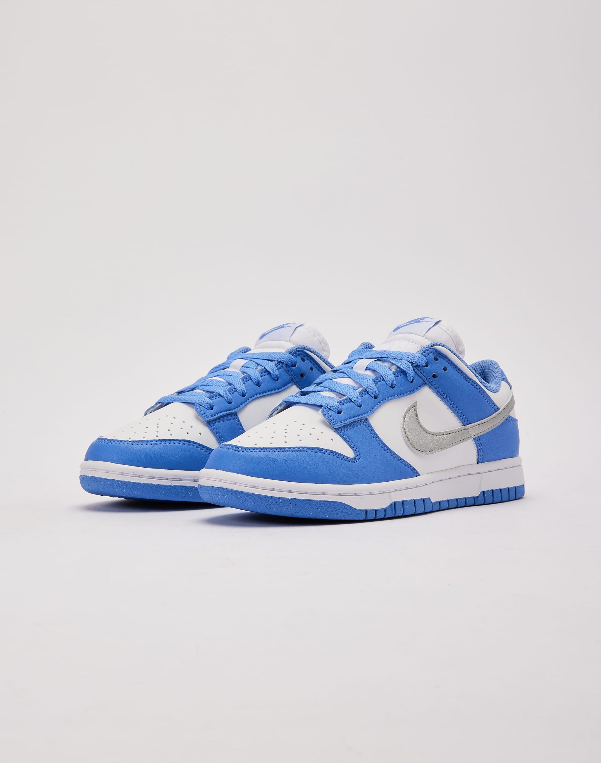 Nike Dunk Low Next Nature - Image 2