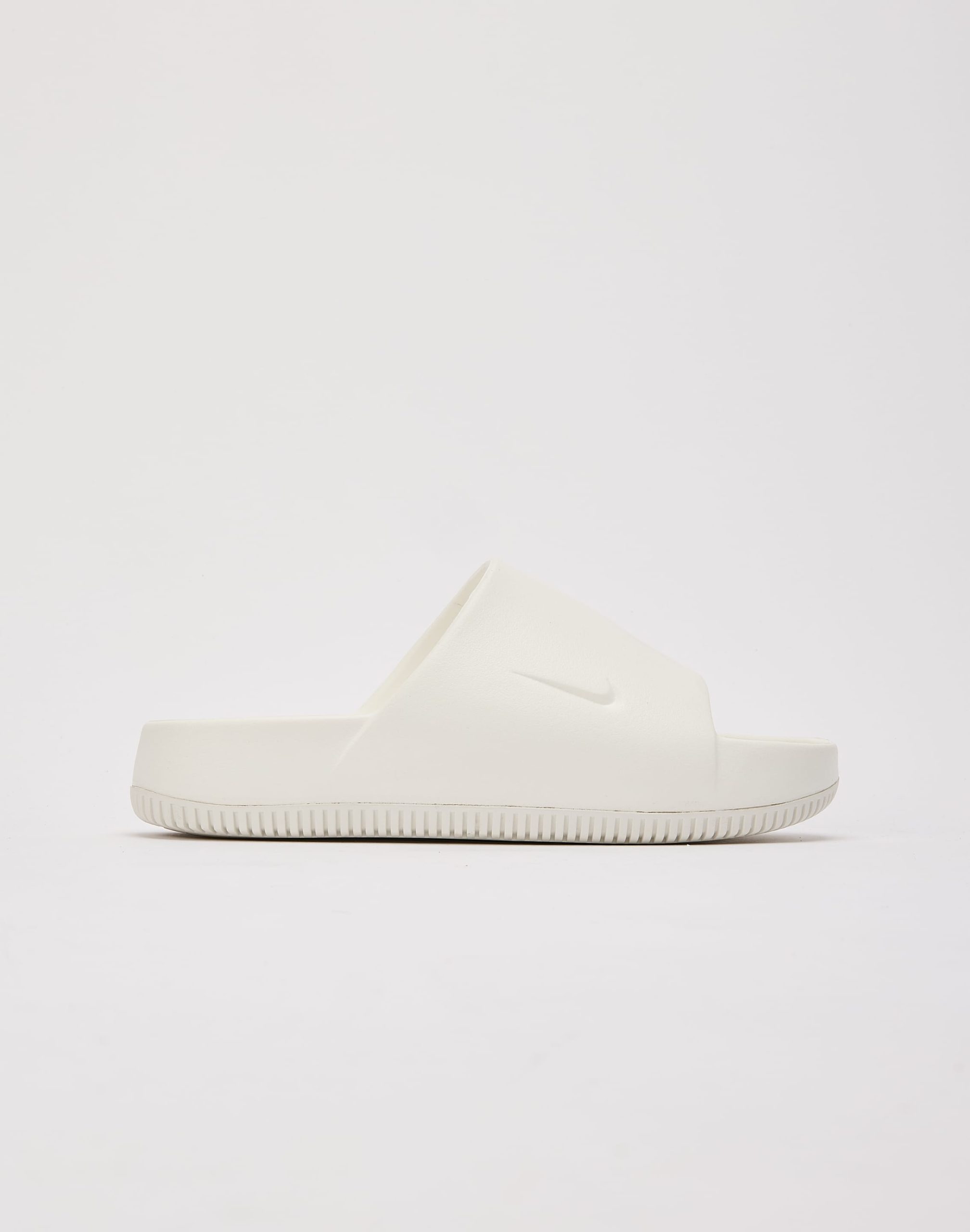 Nike Calm Slides