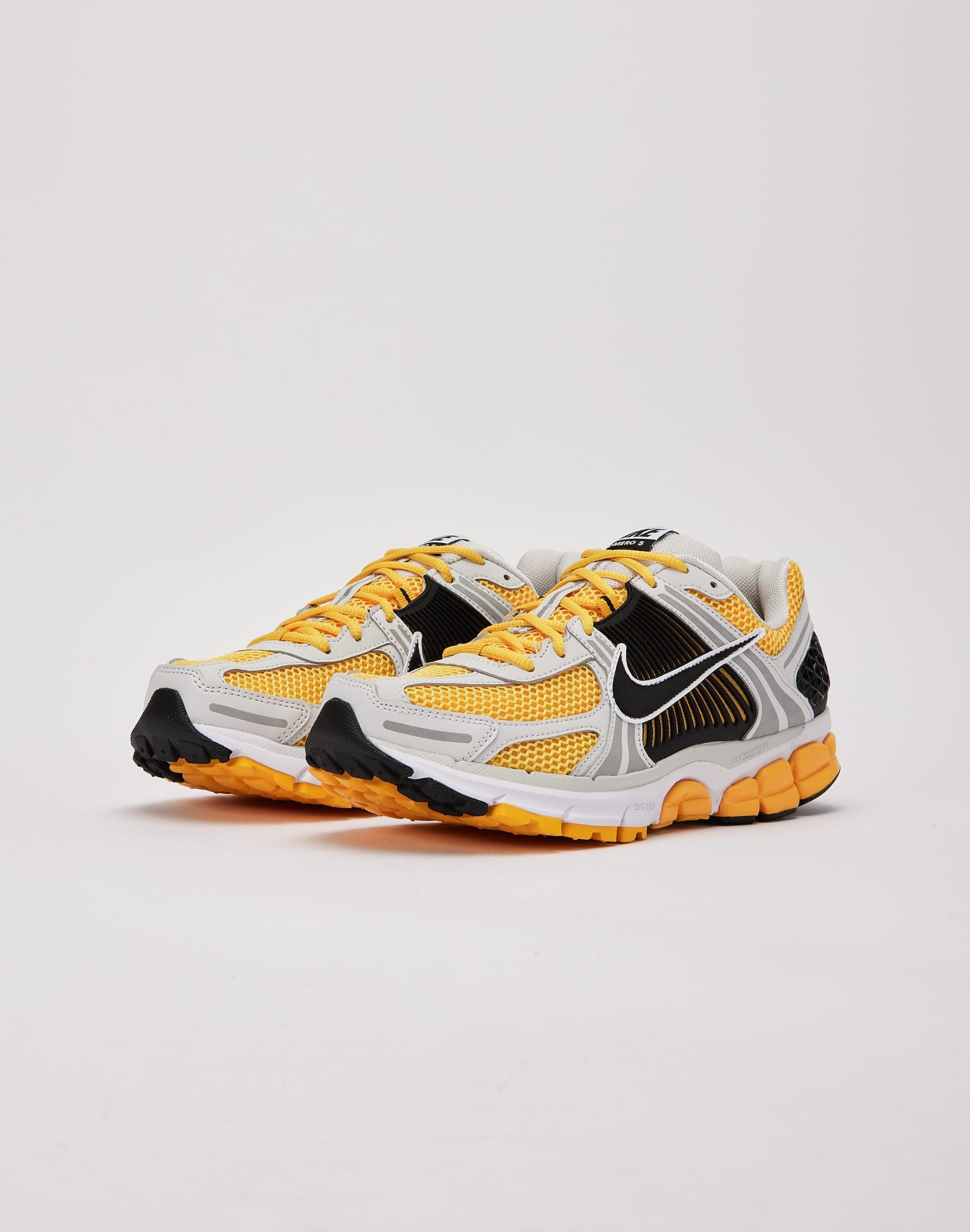 Nike Zoom Vomero 5 - Image 2
