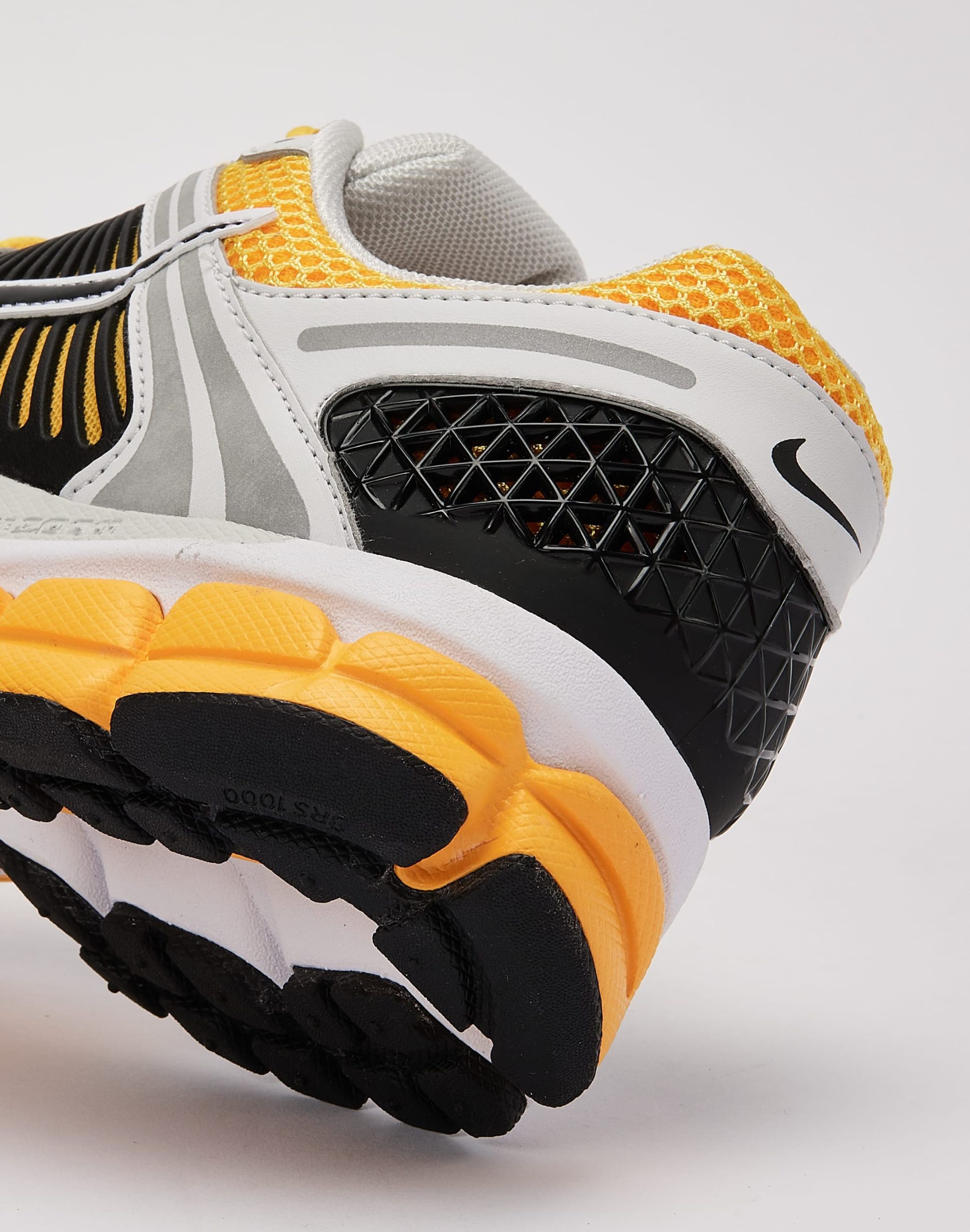Nike Zoom Vomero 5 - Image 5
