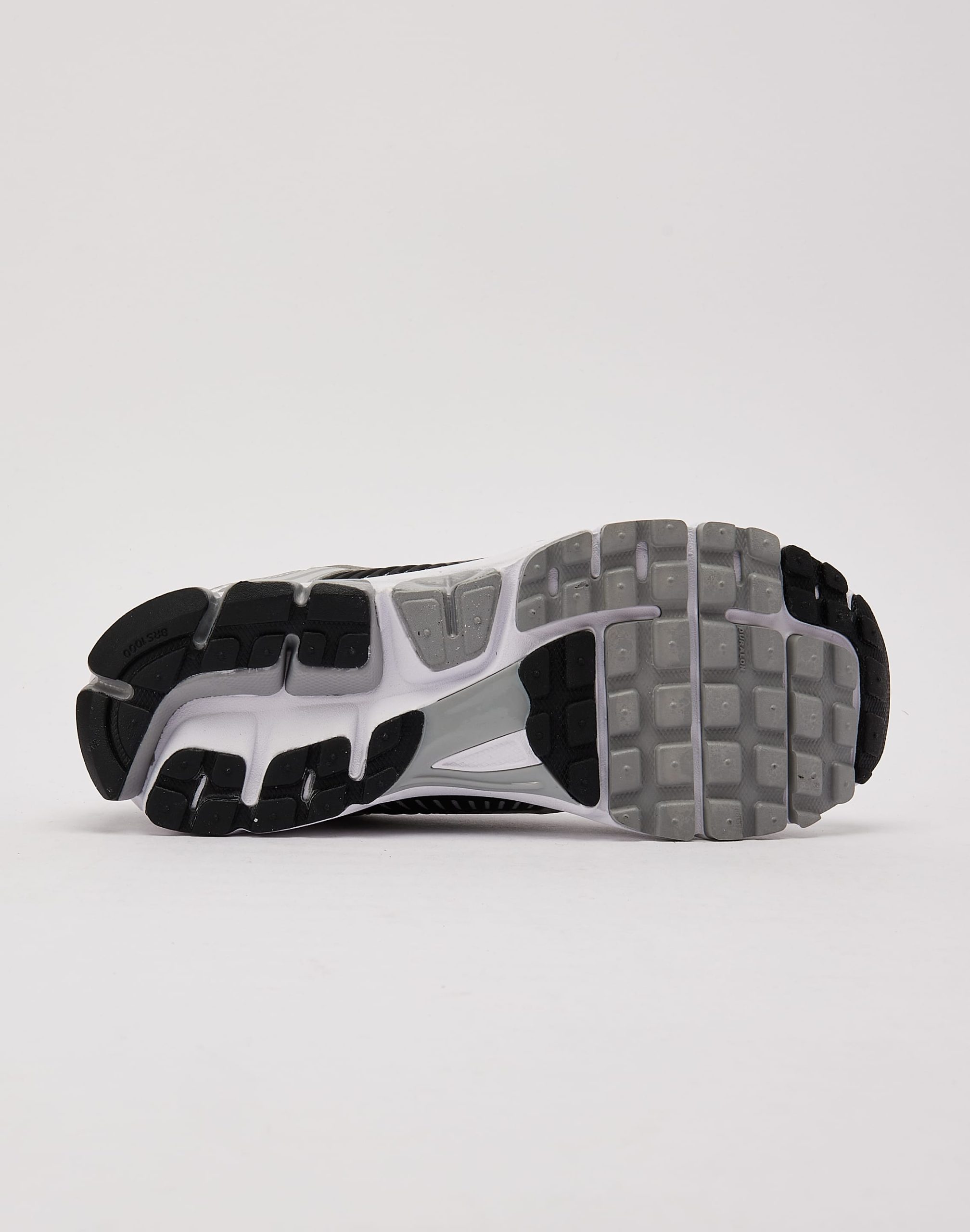 Nike Zoom Vomero 5 - Image 4