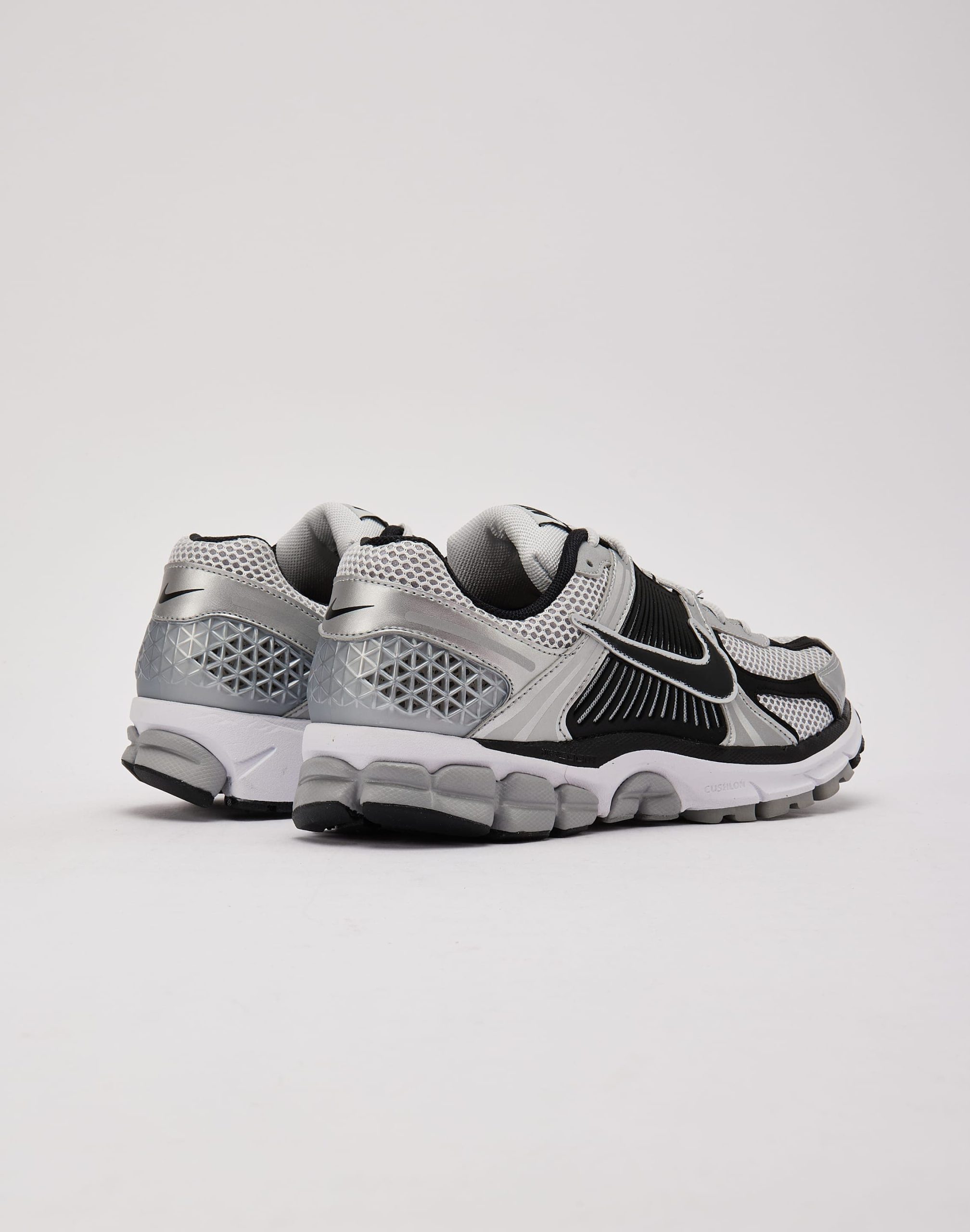 Nike Zoom Vomero 5 - Image 3