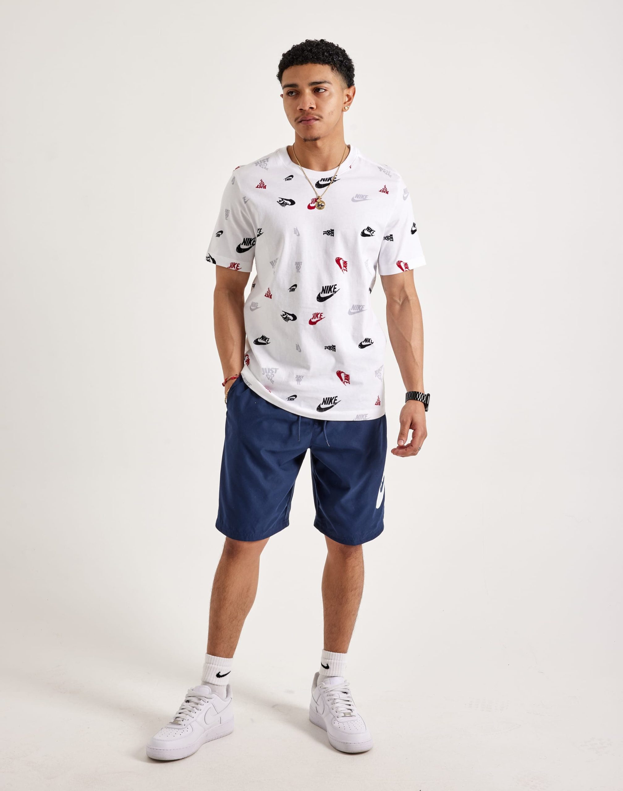 Nike Club Woven Shorts - Image 4