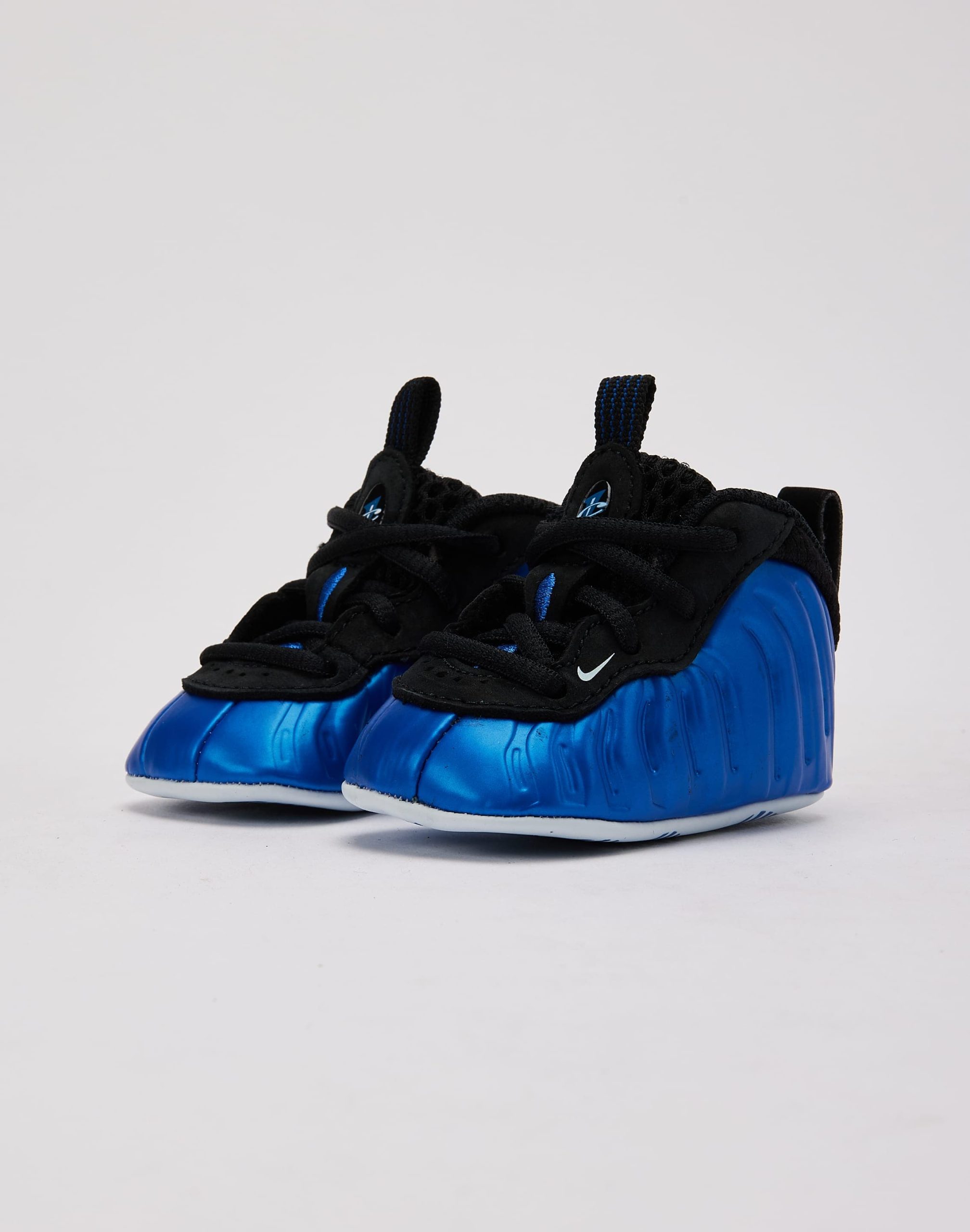 Nike Little Posite One Infant 'Royal' Crib Booties - Image 2