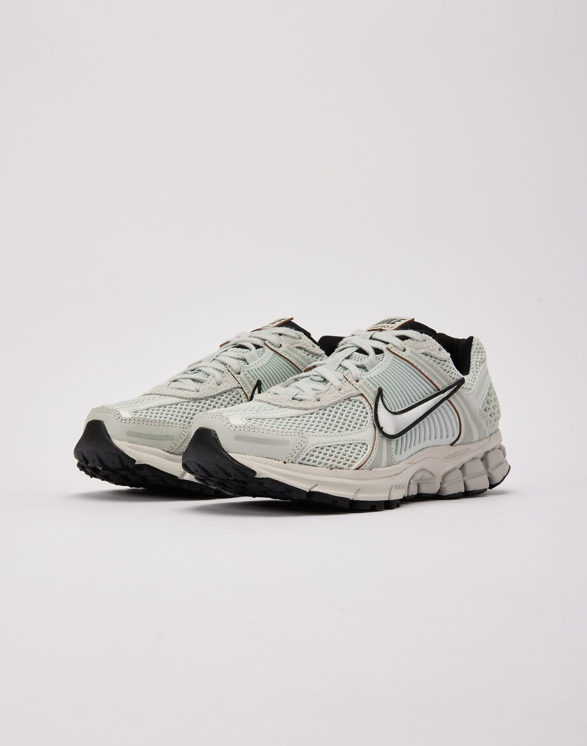 Nike Zoom Vomero 5 - Image 2