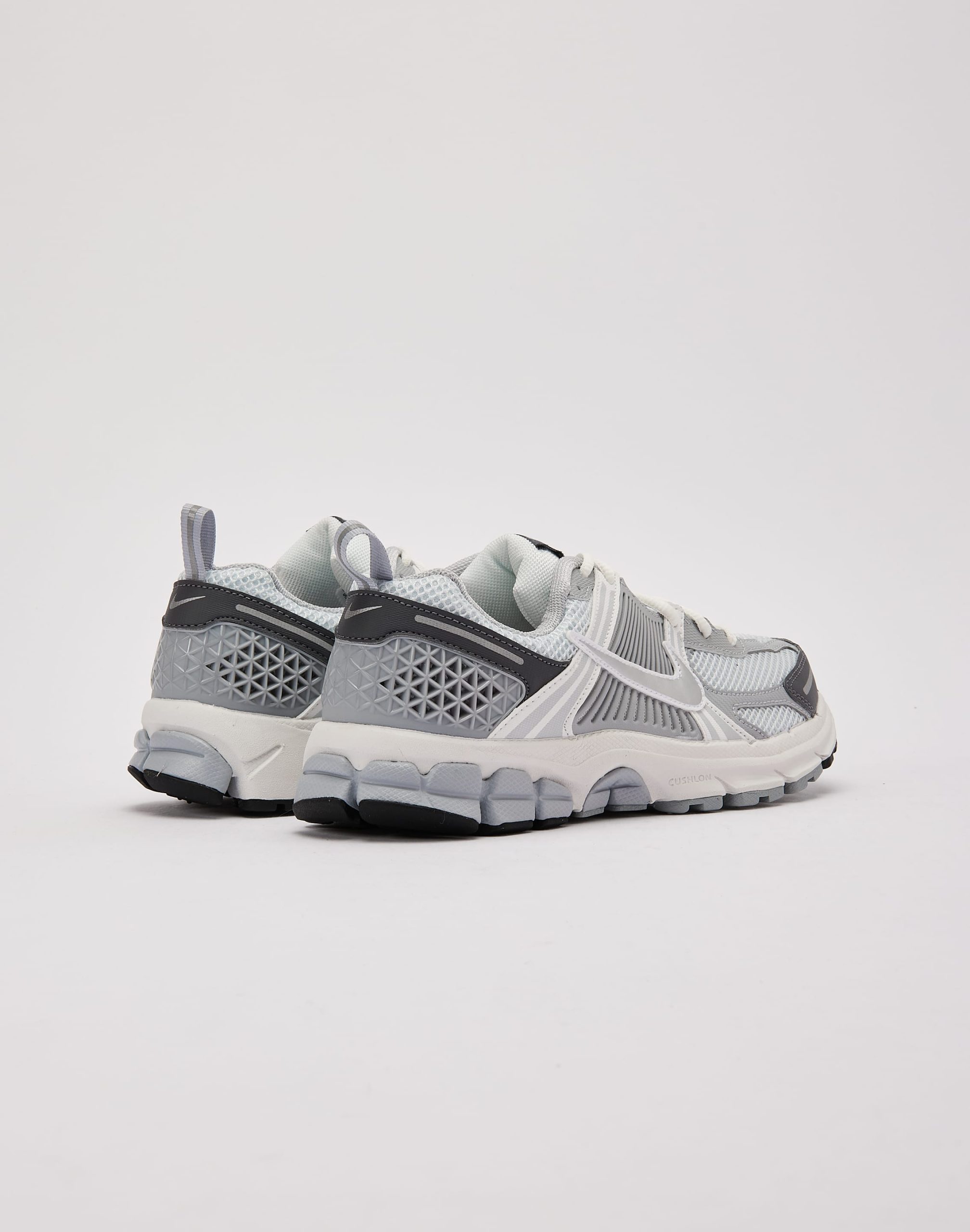 Nike Zoom Vomero 5 Grade-School - Image 3