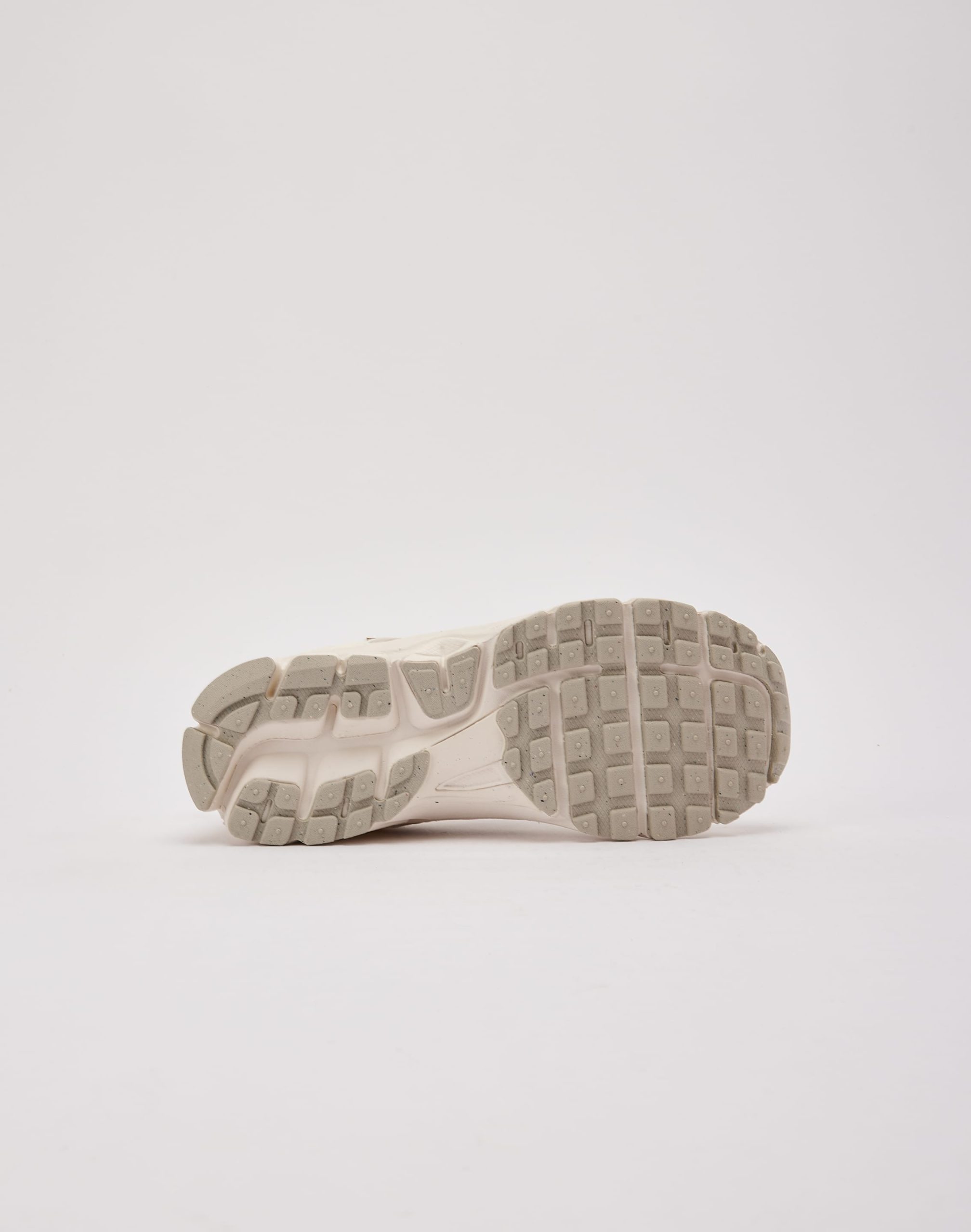 Nike Zoom Vomero 5 Grade-School - Image 4