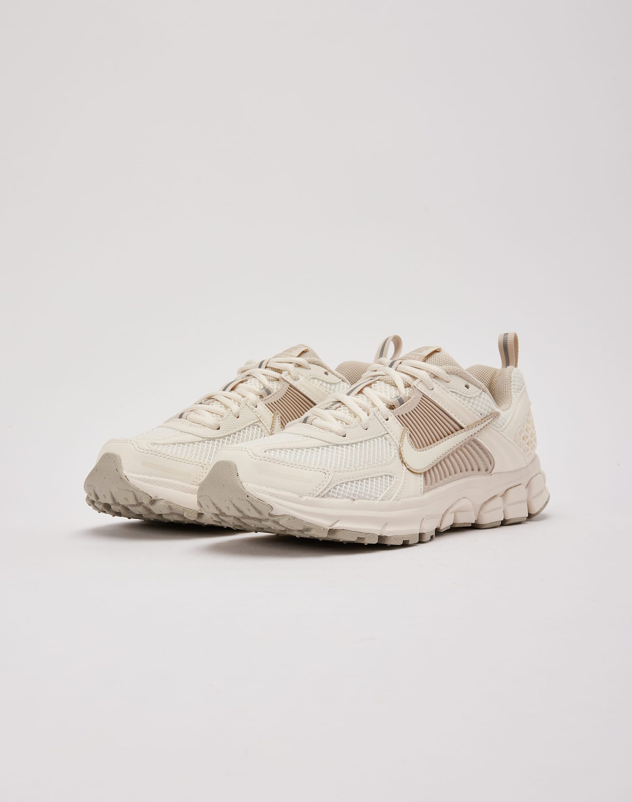 Nike Zoom Vomero 5 Grade-School - Image 2