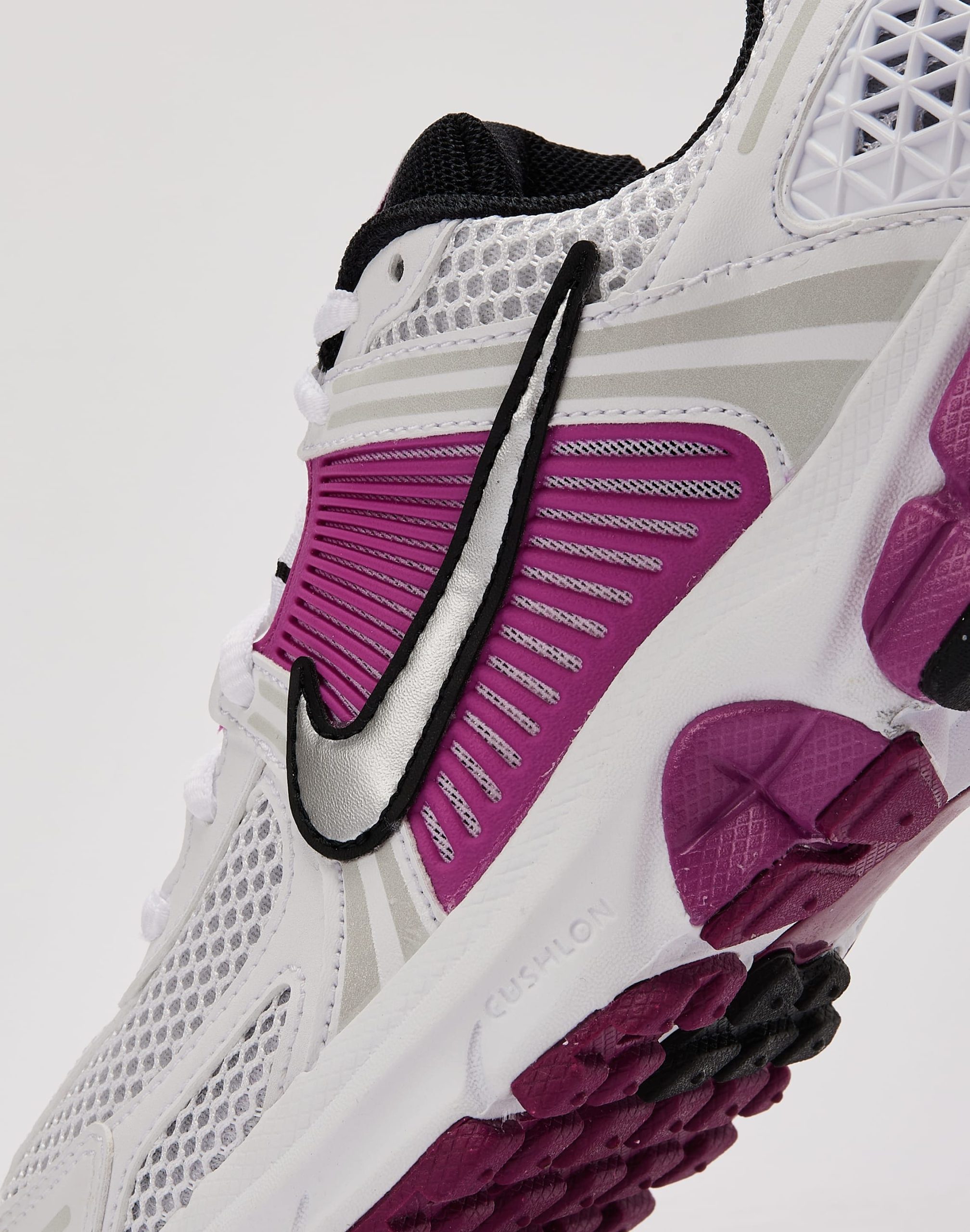 Nike Zoom Vomero 5 Grade-School - Image 5