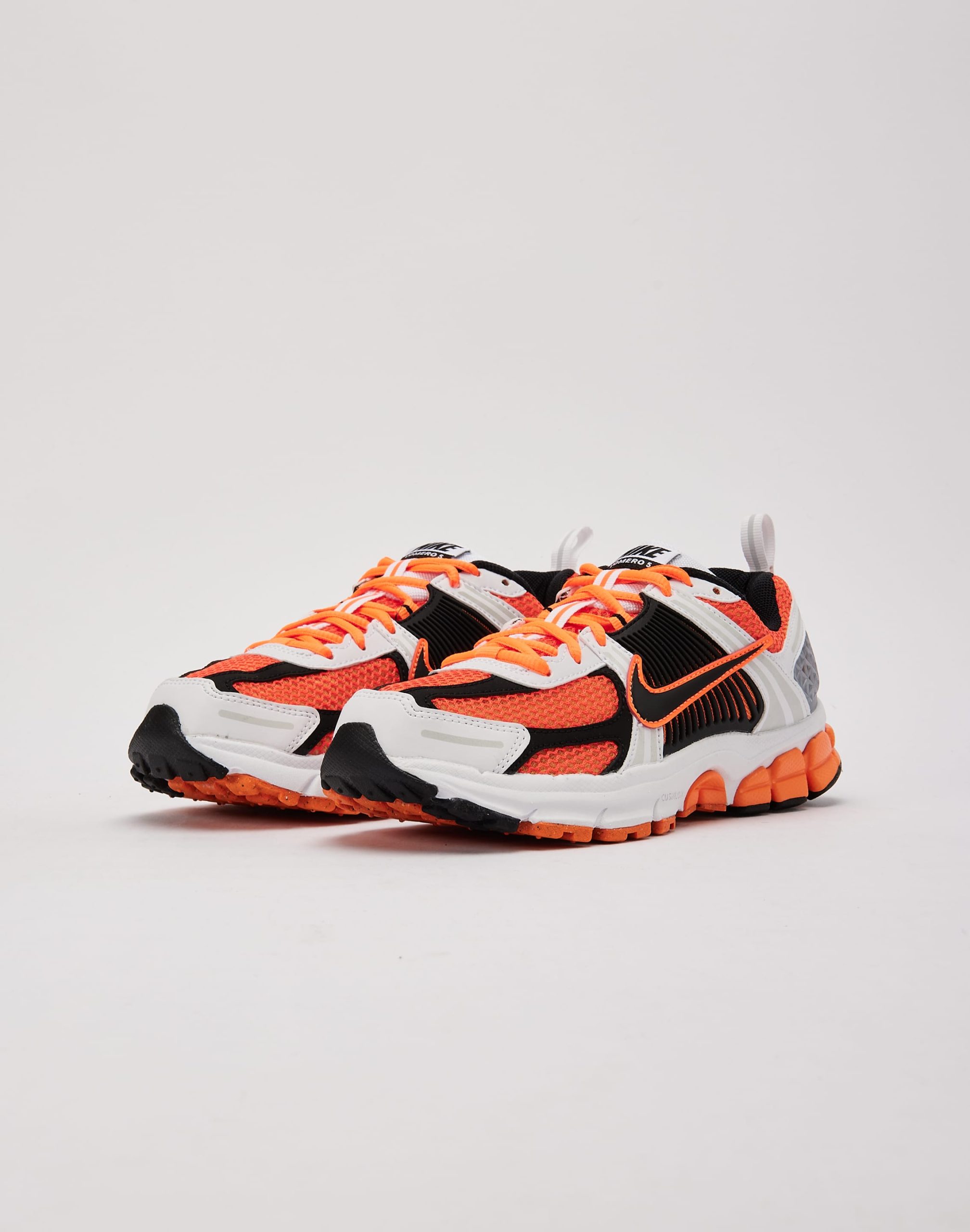 Nike Zoom Vomero 5 Grade-School - Image 2