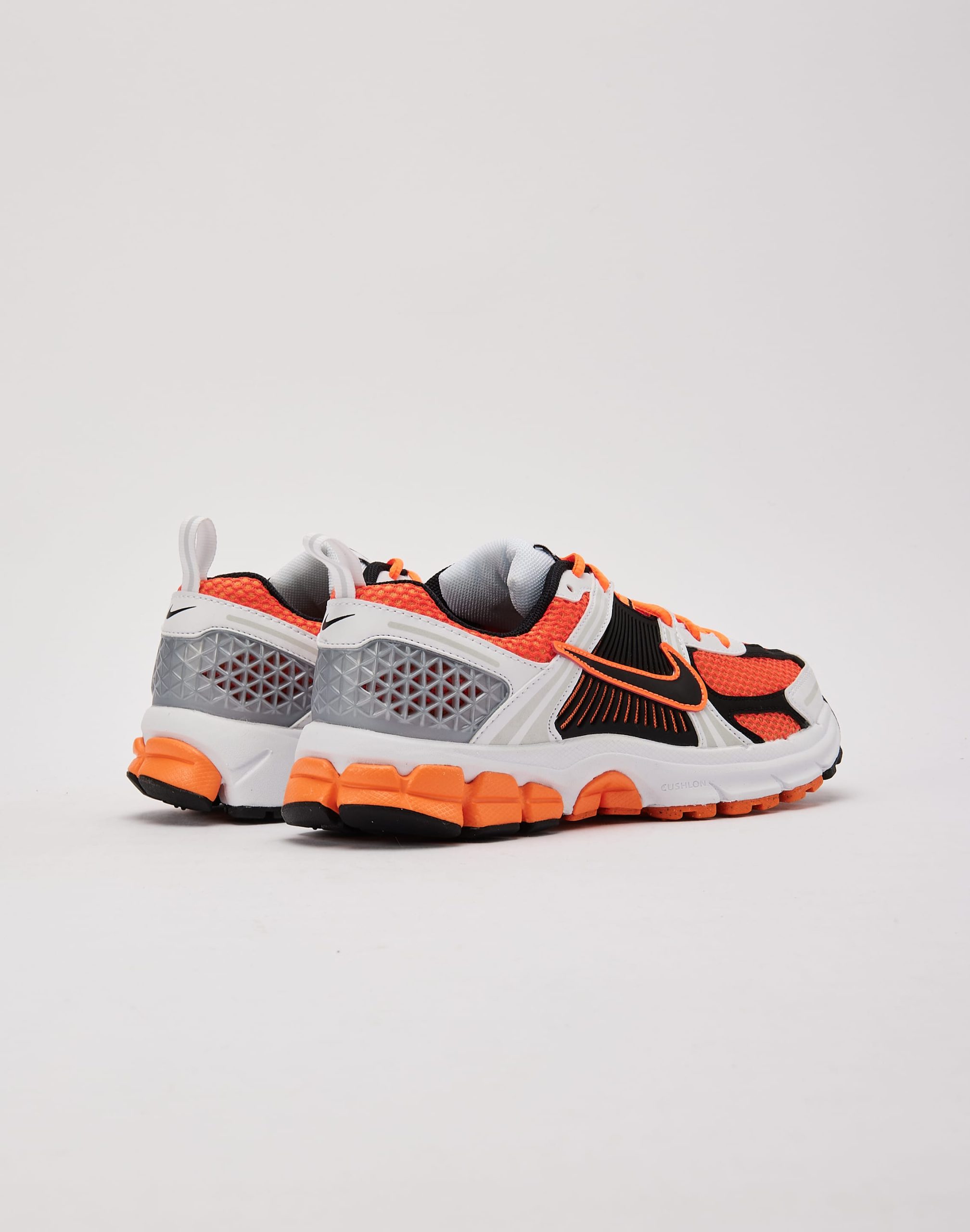 Nike Zoom Vomero 5 Grade-School - Image 3