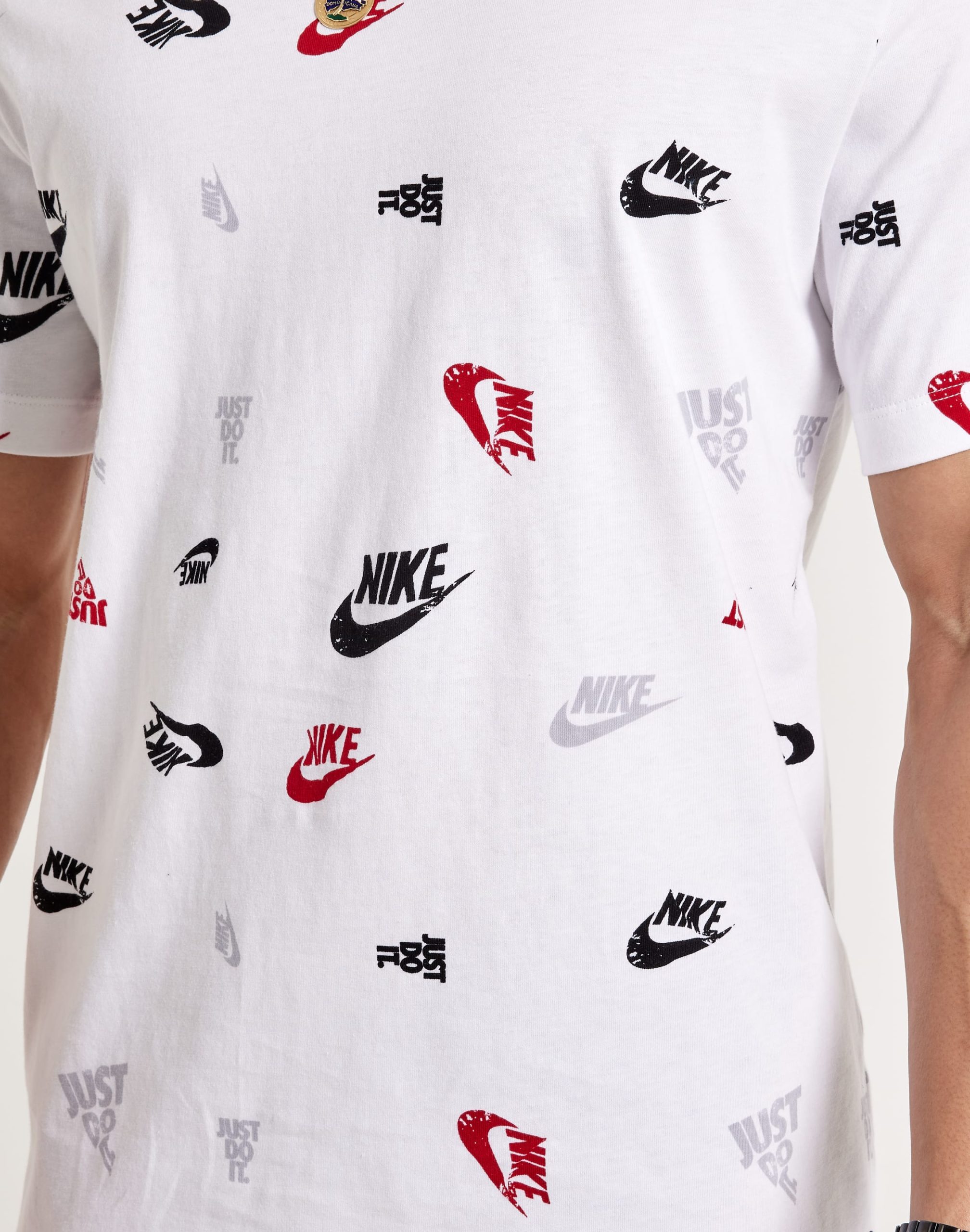 Nike Sportswear Tee - Image 3