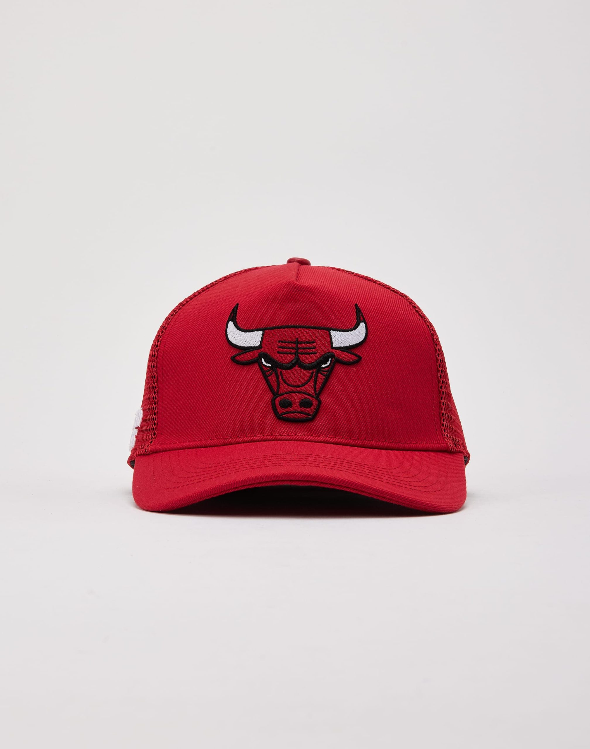 Pro Standard NBA Chicago Bulls Trucker Hat - Image 2