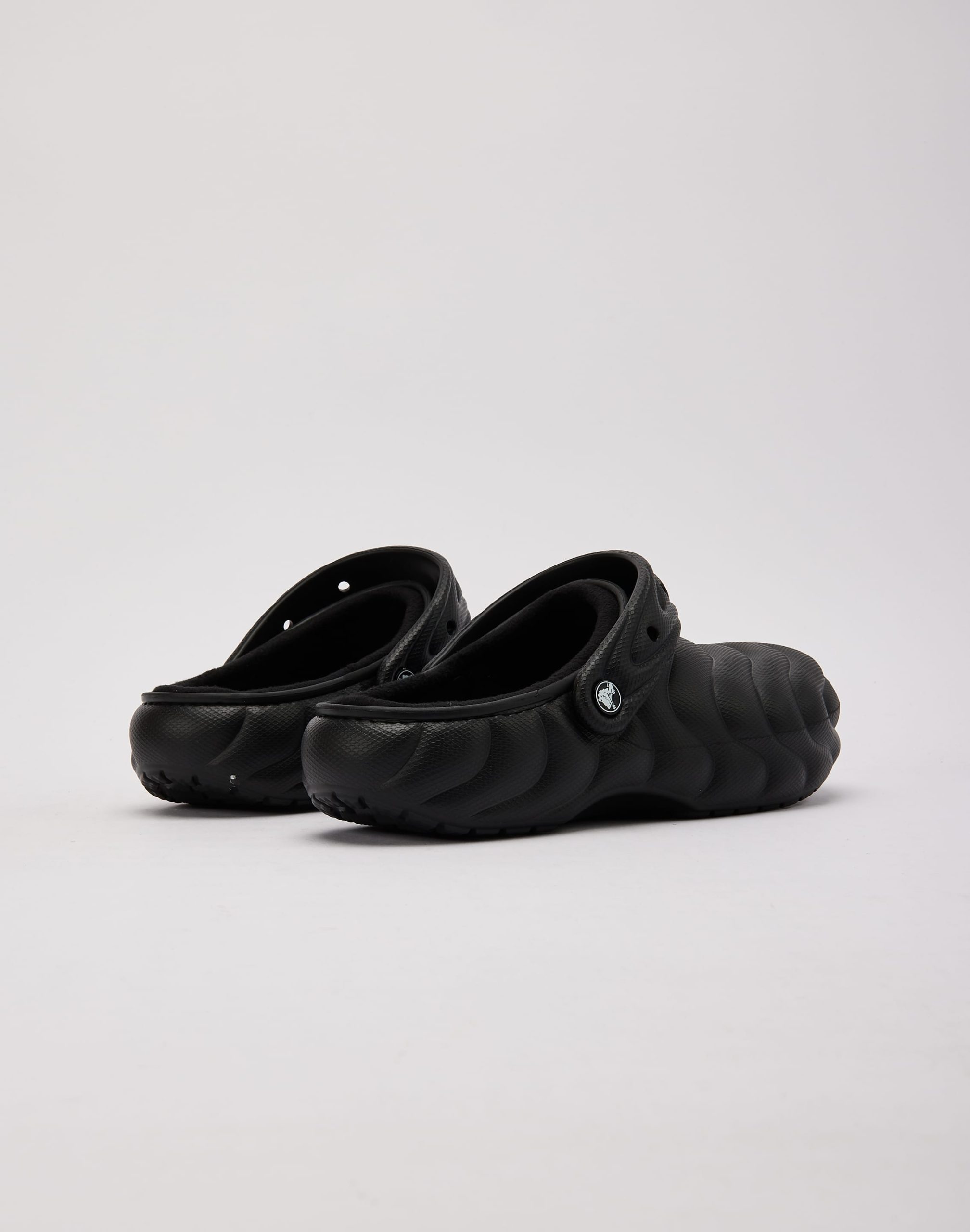 Crocs Classic Lined Overpuff Clog - Image 3