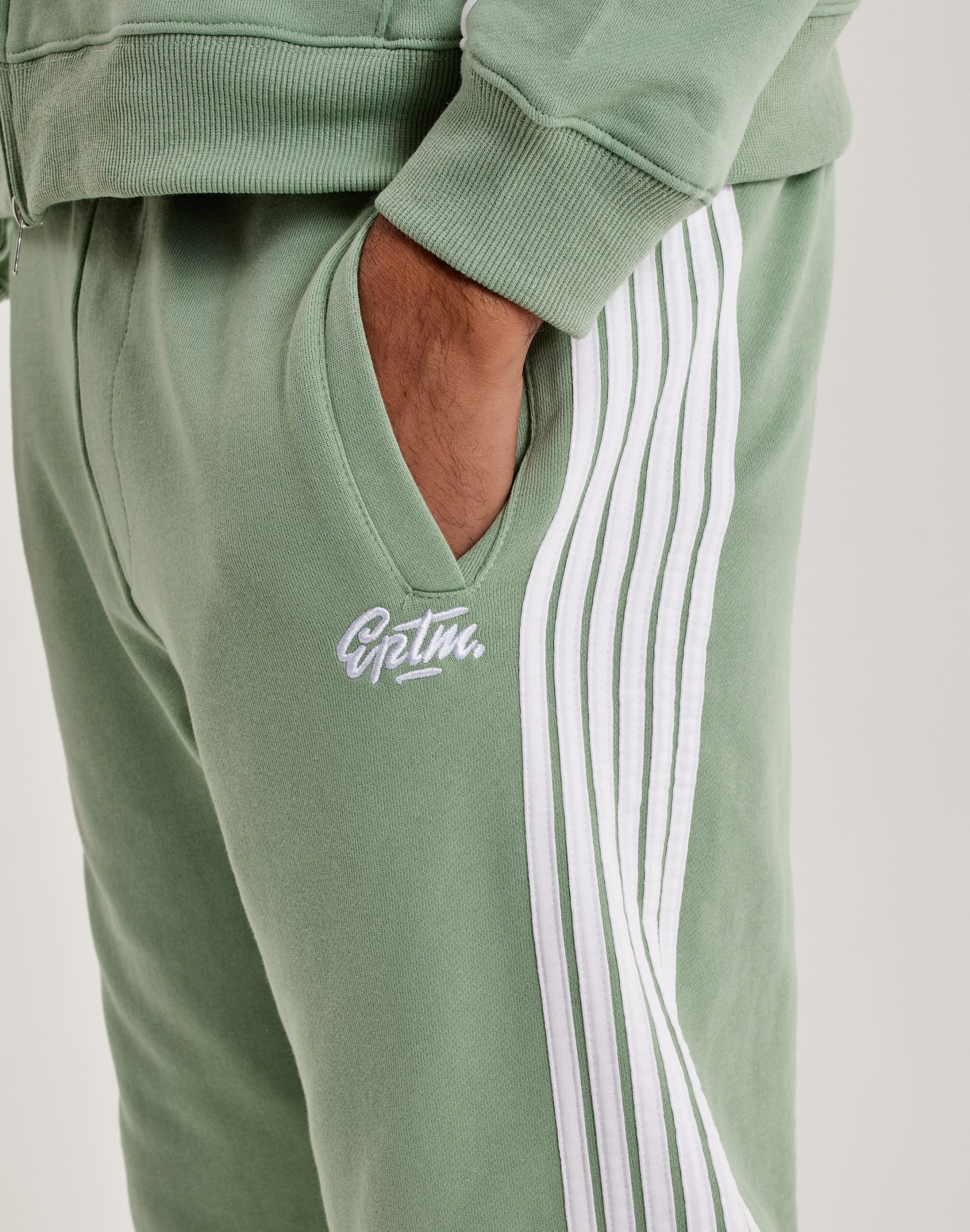 EPTM Highland Fleece Pants - Image 3